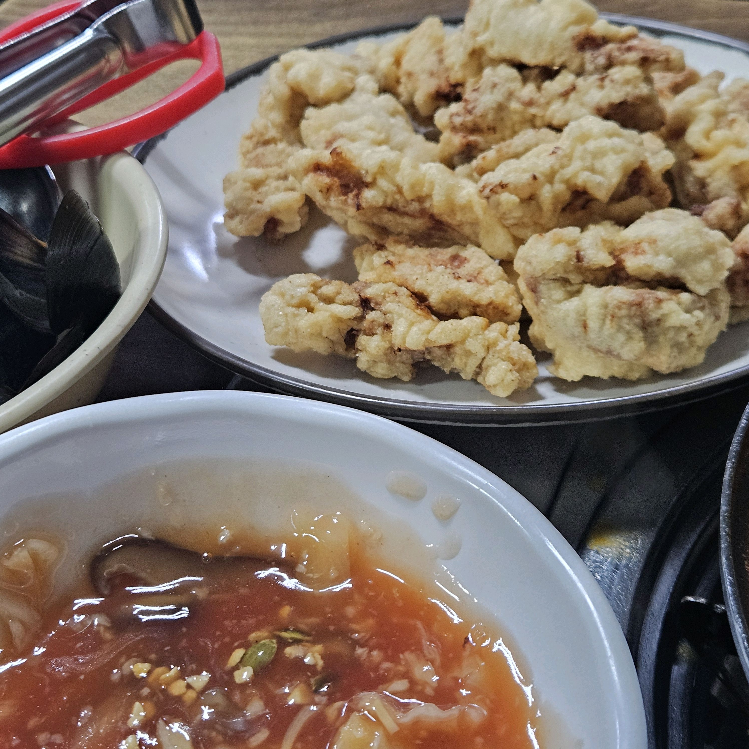 일요일 저녁이라 대기를 한 시간 넘게 했는데, 맛있어서 이 정도 대기쯤이야 견딜 수 있습니