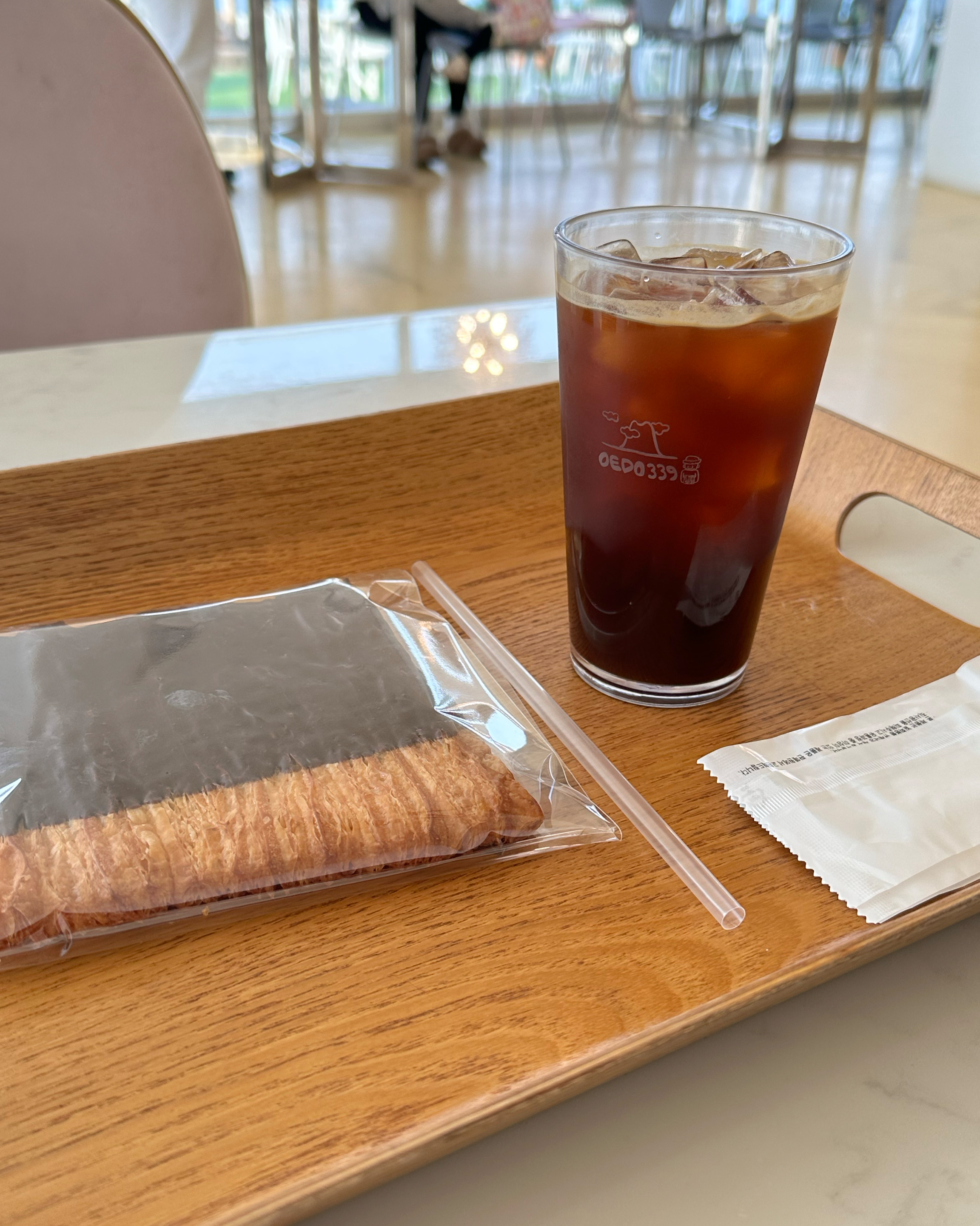 커피도 맛있고 빨미까레도 맛났어요! 바로앞 바다뷰라서 마음도 편안해지고, 주차장도 넓네요!