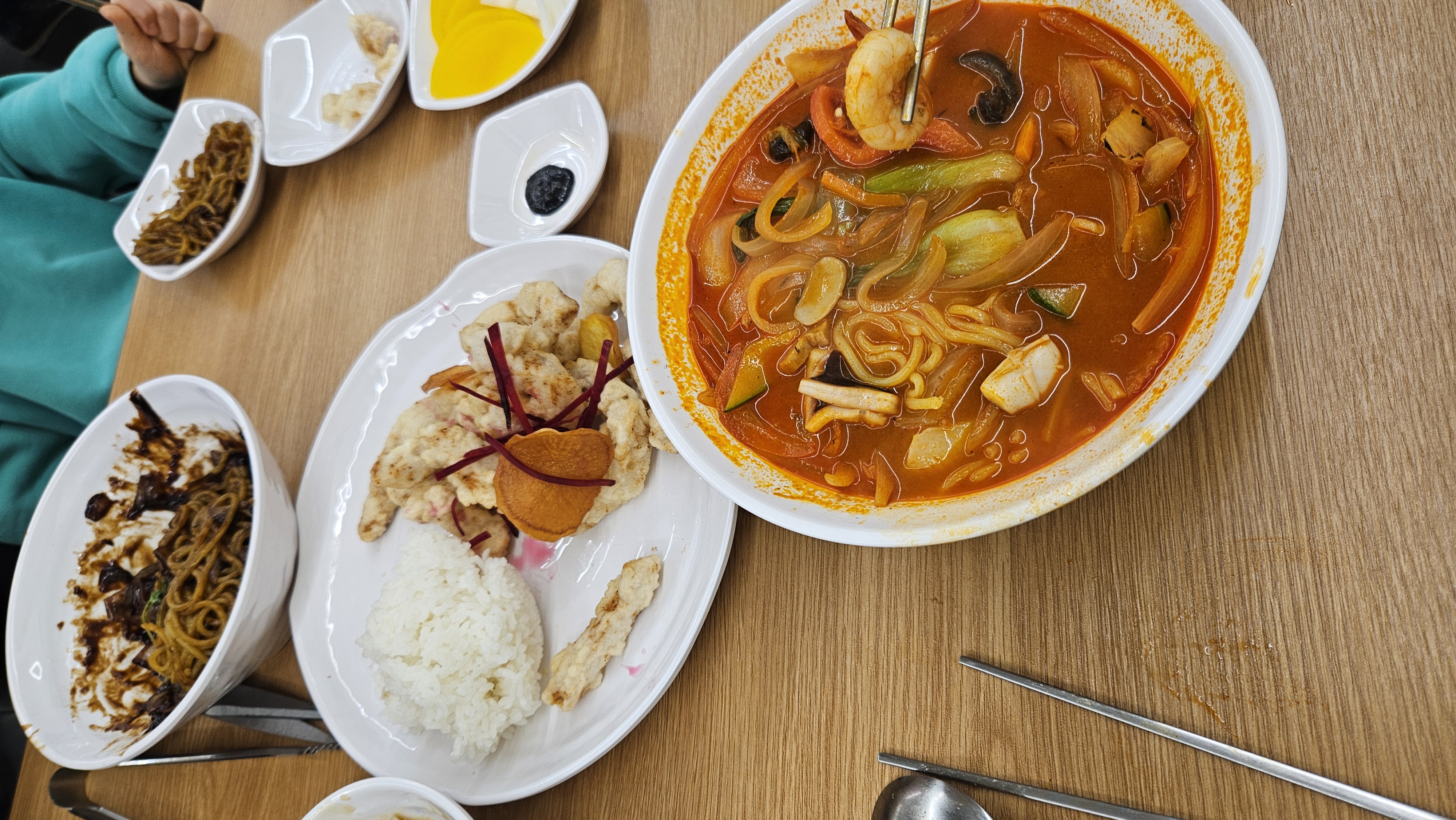 먹다가 생각나서 사진이 별로인데 재방문의사 있습니다. - 권선동 맛집 중화요리 도원