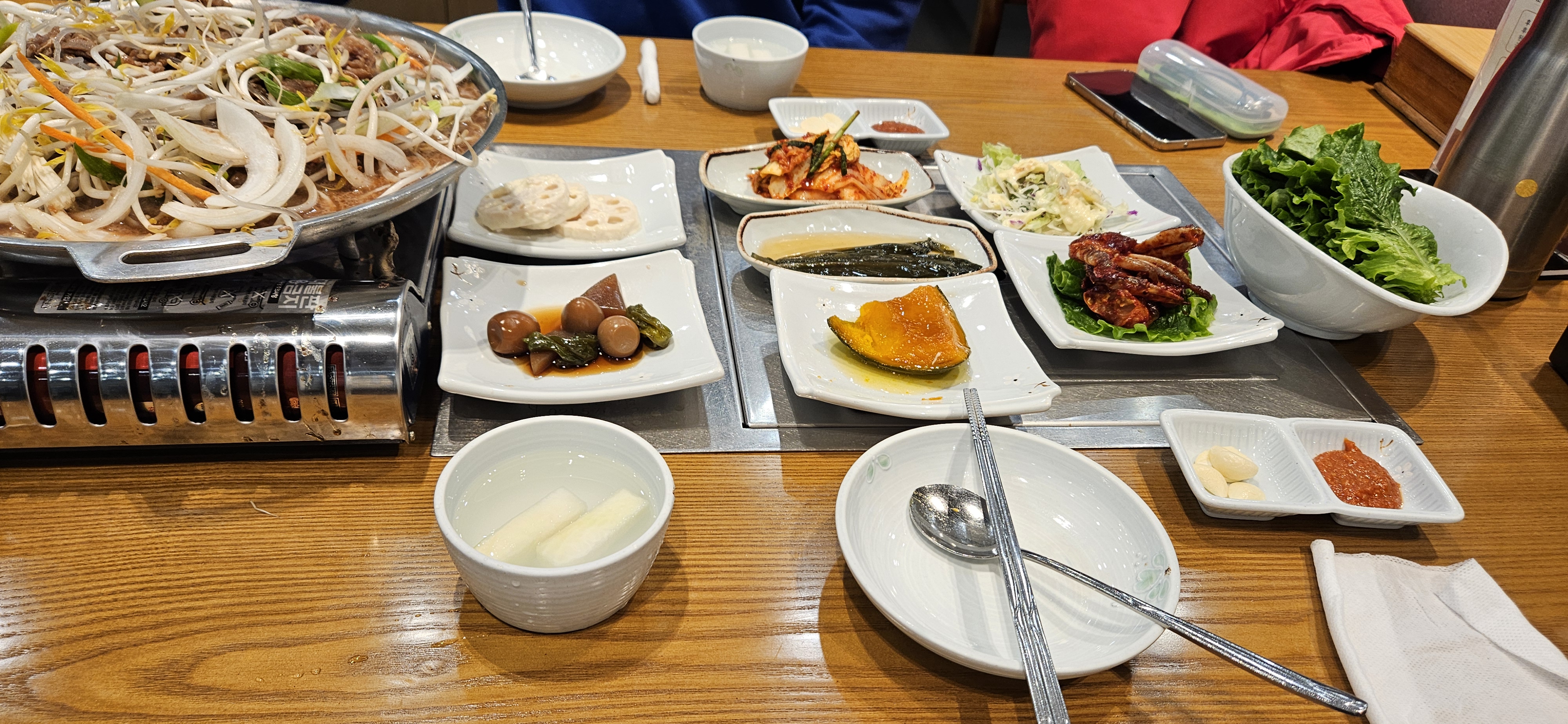 소불고기는 매장에서 먹고 갈비탕2인분 포장해왔어요 - 대전 맛집 사리원면옥본점