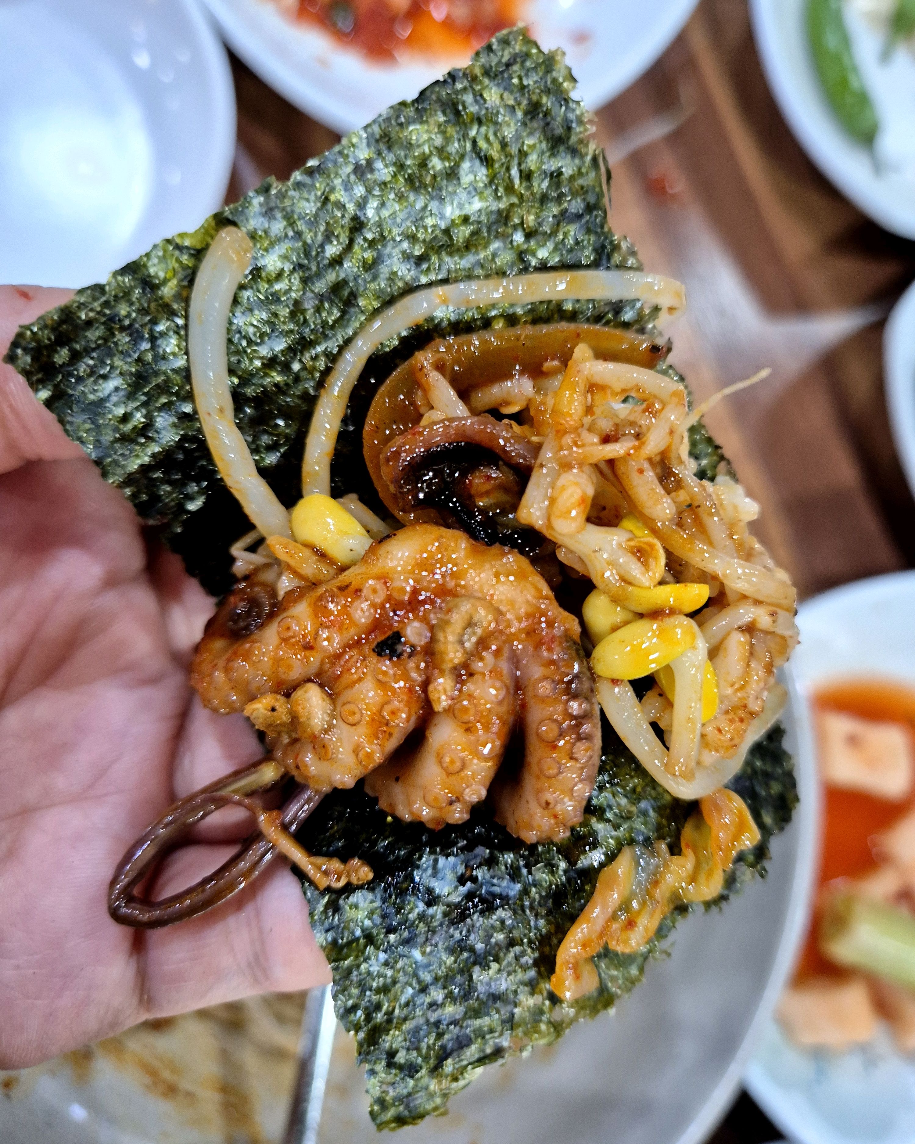 주차도 편리하고 쭈꾸미비빔밥과 도가니탕 넘 맛있었어요. 먹고 속도 편하고 몸보양 제대로 하