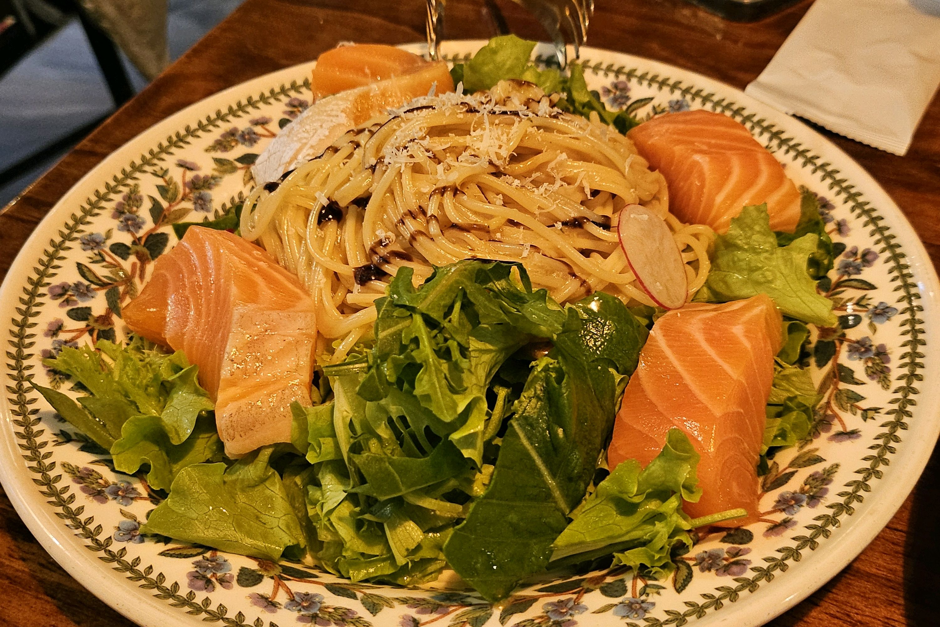 [홍대입구역 맛집 해브] 직접 가본 로컬 리뷰