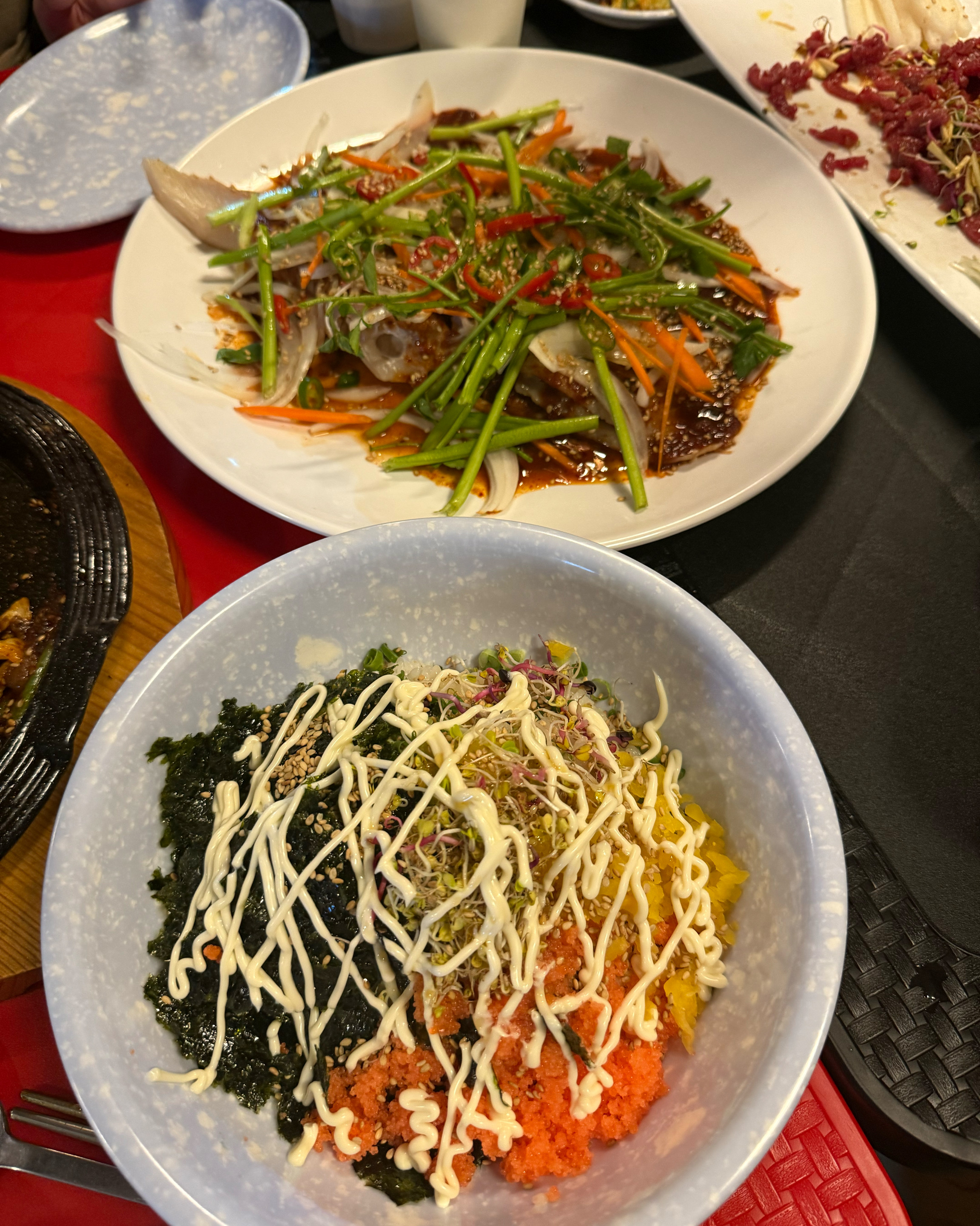 안주가 너무너무 맛있고 사장님이 너무 친절하세요!ㅜㅜㅜ 추천메뉴는 가오리찜이랑 무뼈닭발!!