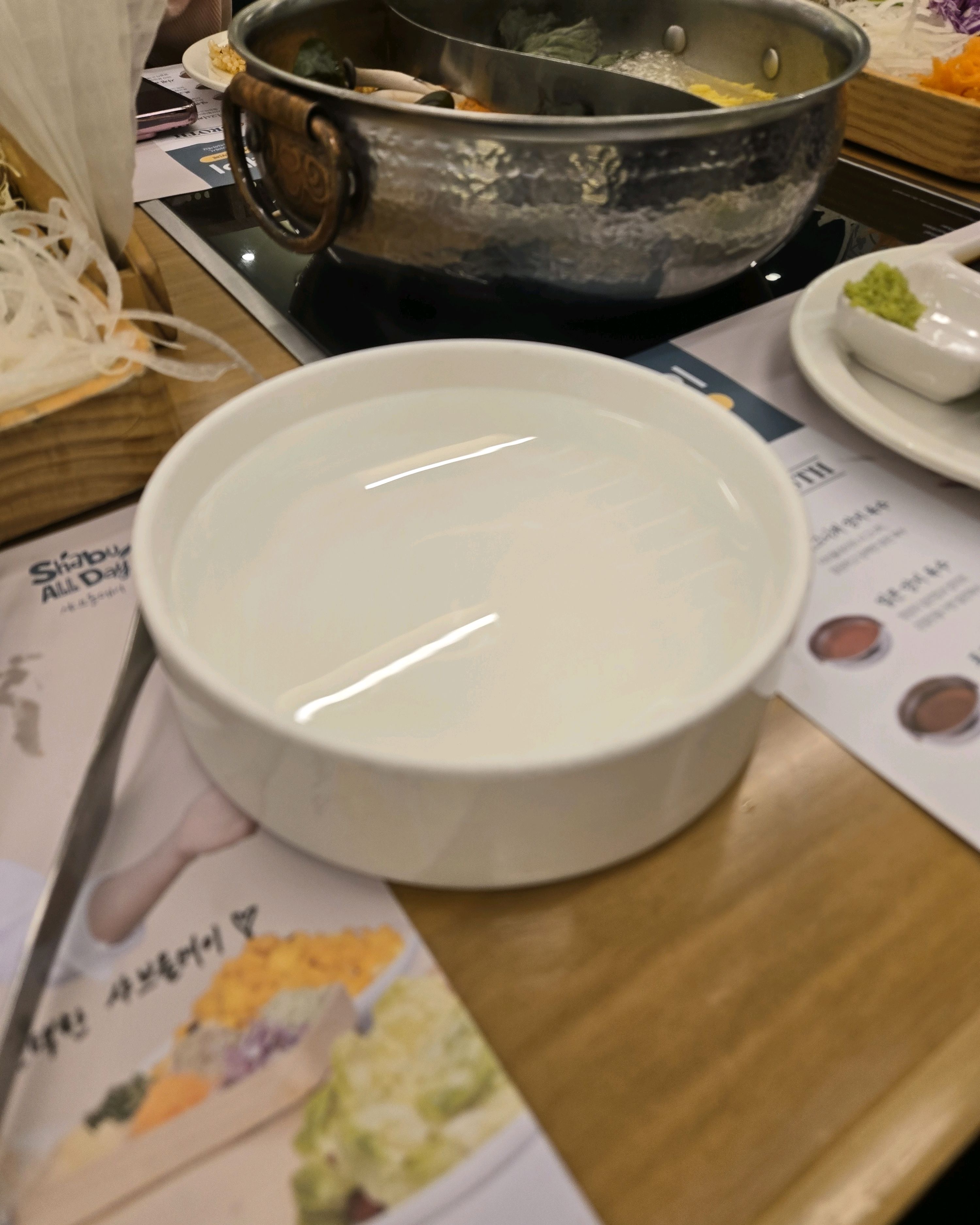 바쁜시간대에는 피해서 가야할듯 - 청주 복대동 맛집 샤브올데이 청주복대점