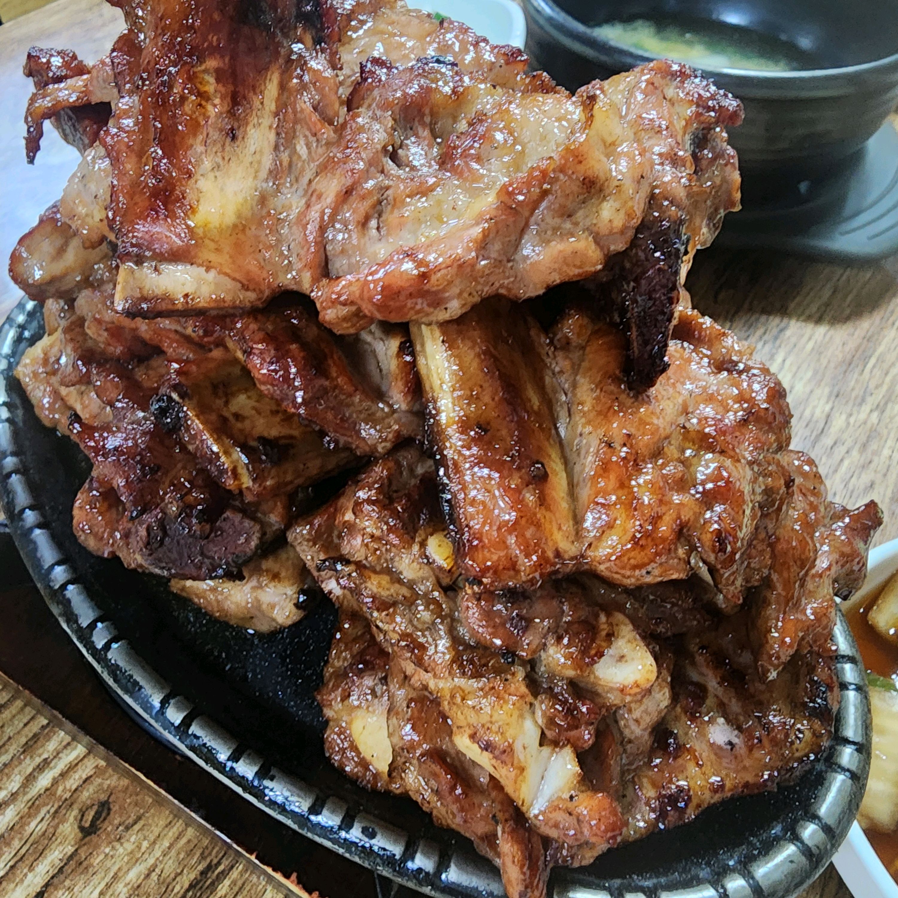 양을 줄이고 가격을 낮추면 더 좋겠어요~ - 대전 맛집 담양애떡갈비