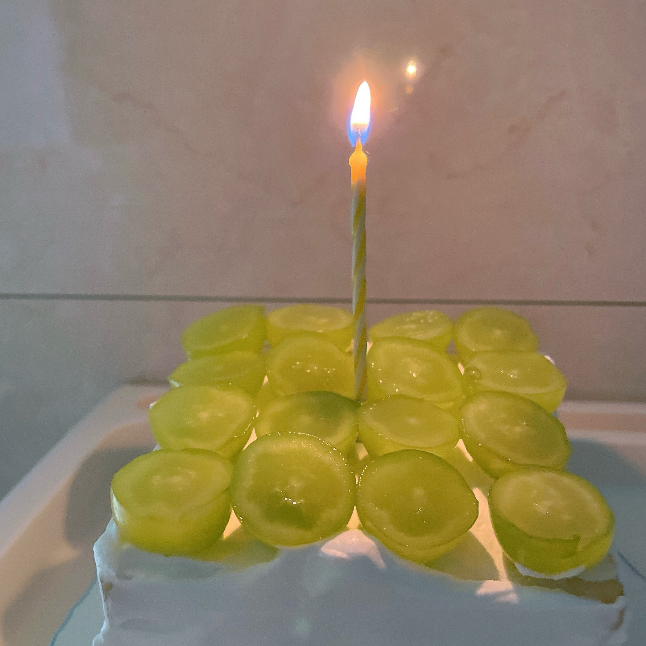 아기들이랑 샤인머스캣 케이크 만들어봤는데 - 구미 산동 맛집 화이트리에 구미산동점