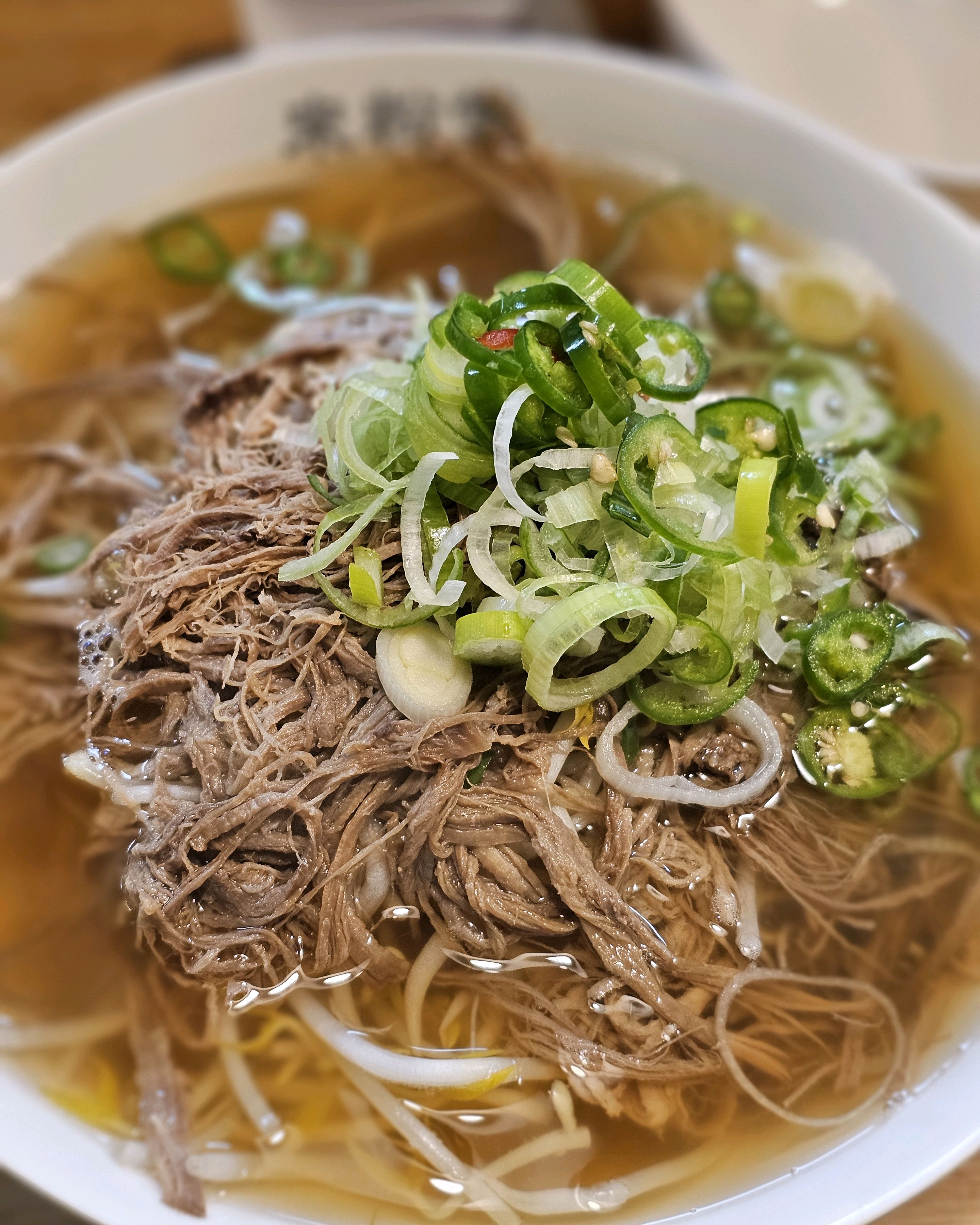 야탑점 미분당 음식도 빨리나오고 진하고 맛있어요. 고기도 잘 찢어져있어서 면이랑 같이 먹기