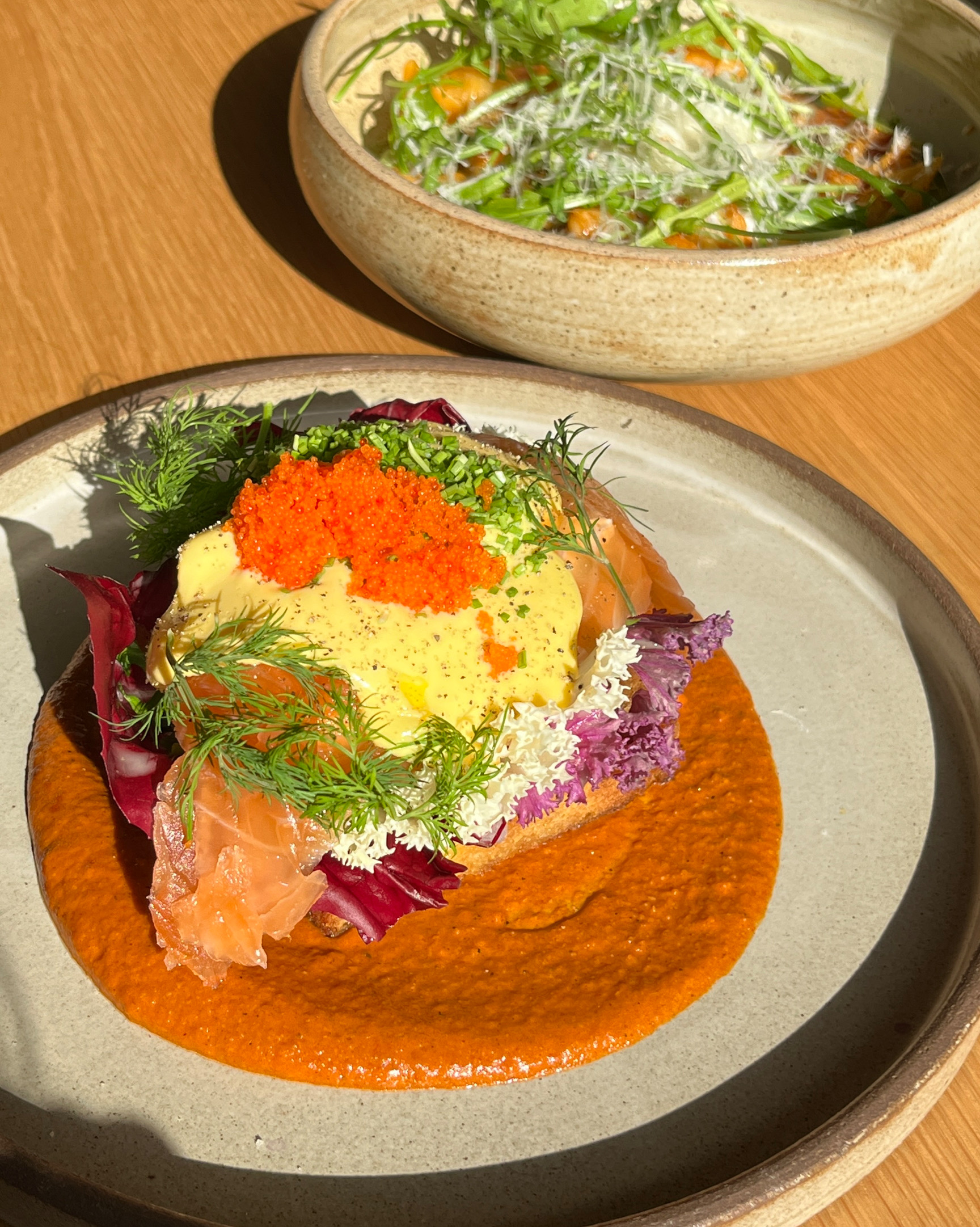 커피랑 메뉴 2가지, 그리고 디저트까지 먹고 나왔는데 무엇 하나 맛 없는 것이 없었어요.