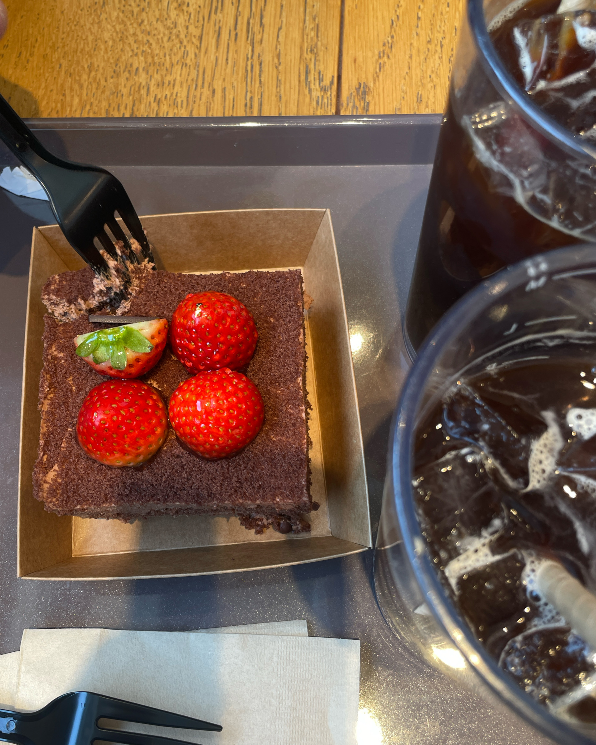 [부산역 맛집 투썸플레이스 부산역점] 직접 가본 로컬 리뷰