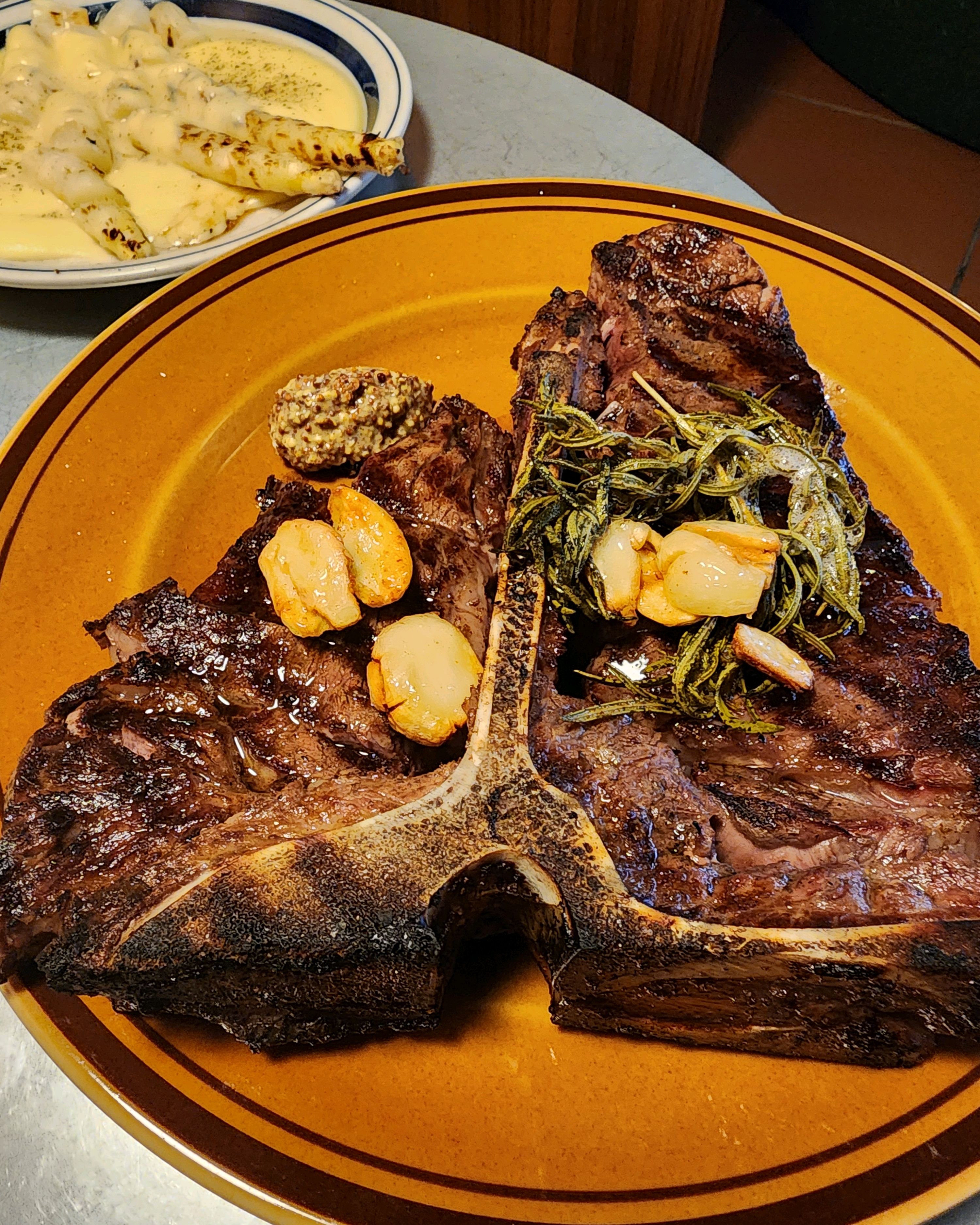 [경리단길 맛집 춈] 직접 가본 로컬 리뷰