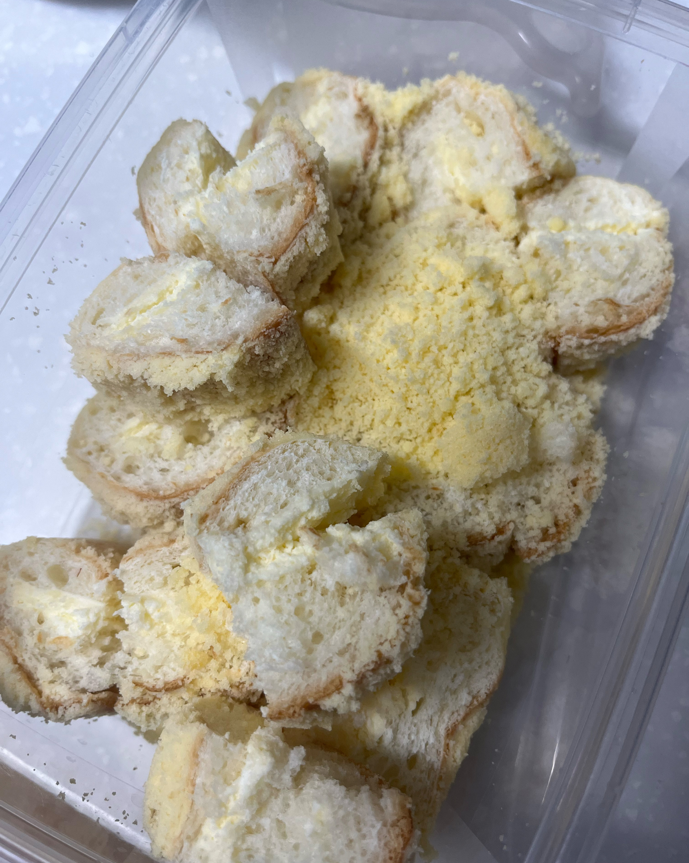 다른 지점에서 크림롤 사먹고 반해서 방문했는데 본점이 더 맛이 덜한거같아요ㅠㅠ 다른 지점은