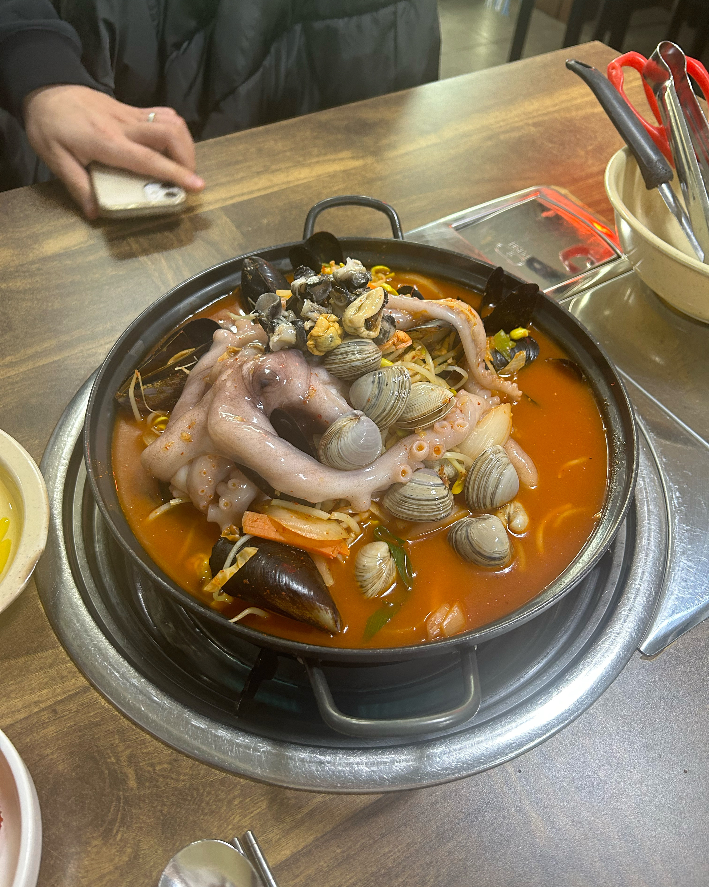 미친 맛집입니다.... 직장동료가 대전여행에서 여기는 무조건 가야 한다고 해서 왔는데.. 
