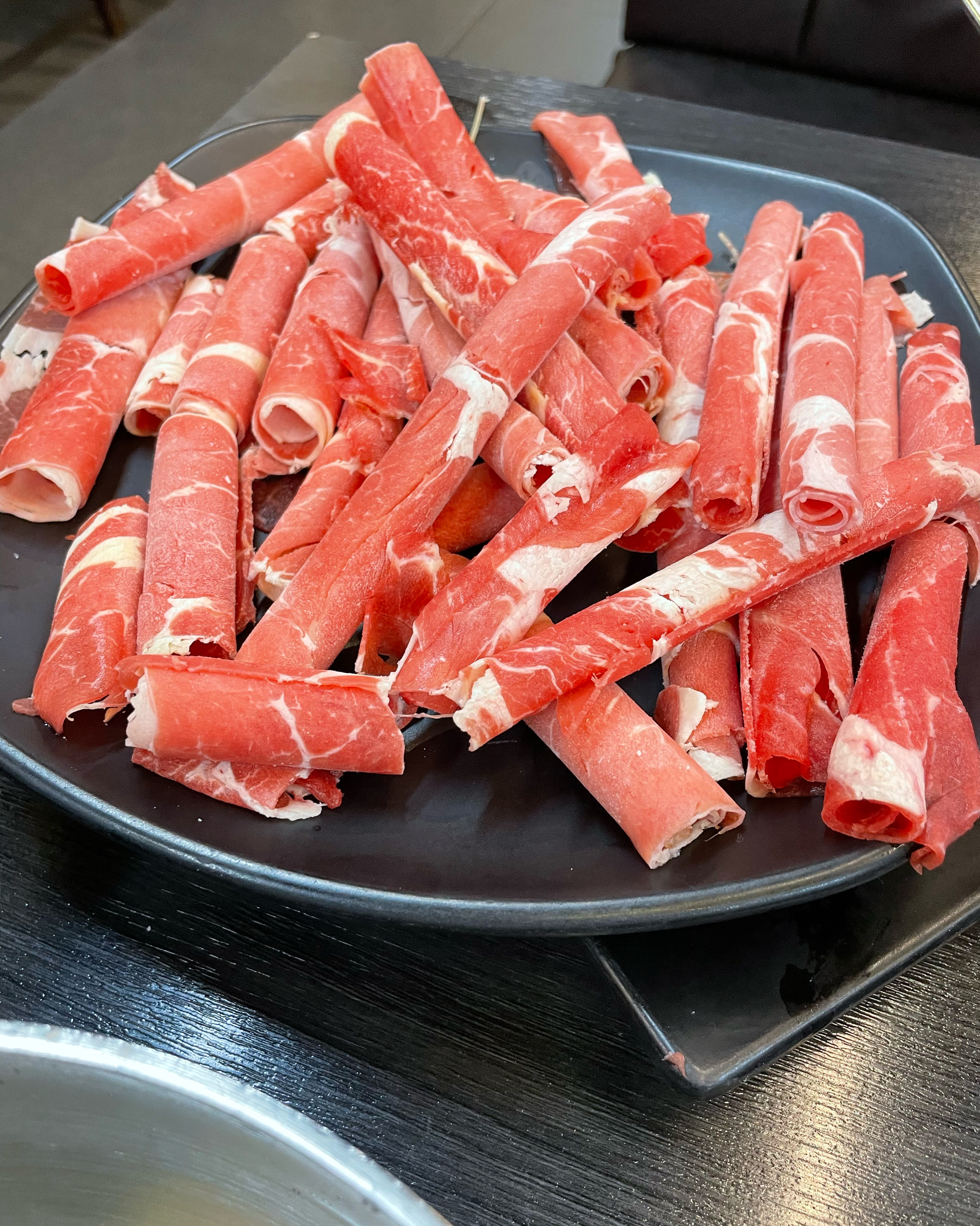 사장님 친절하시고 바로 옆 교회에 주차지원도 돼서 편합니다 근데 오늘은 명절당일이라 사람이