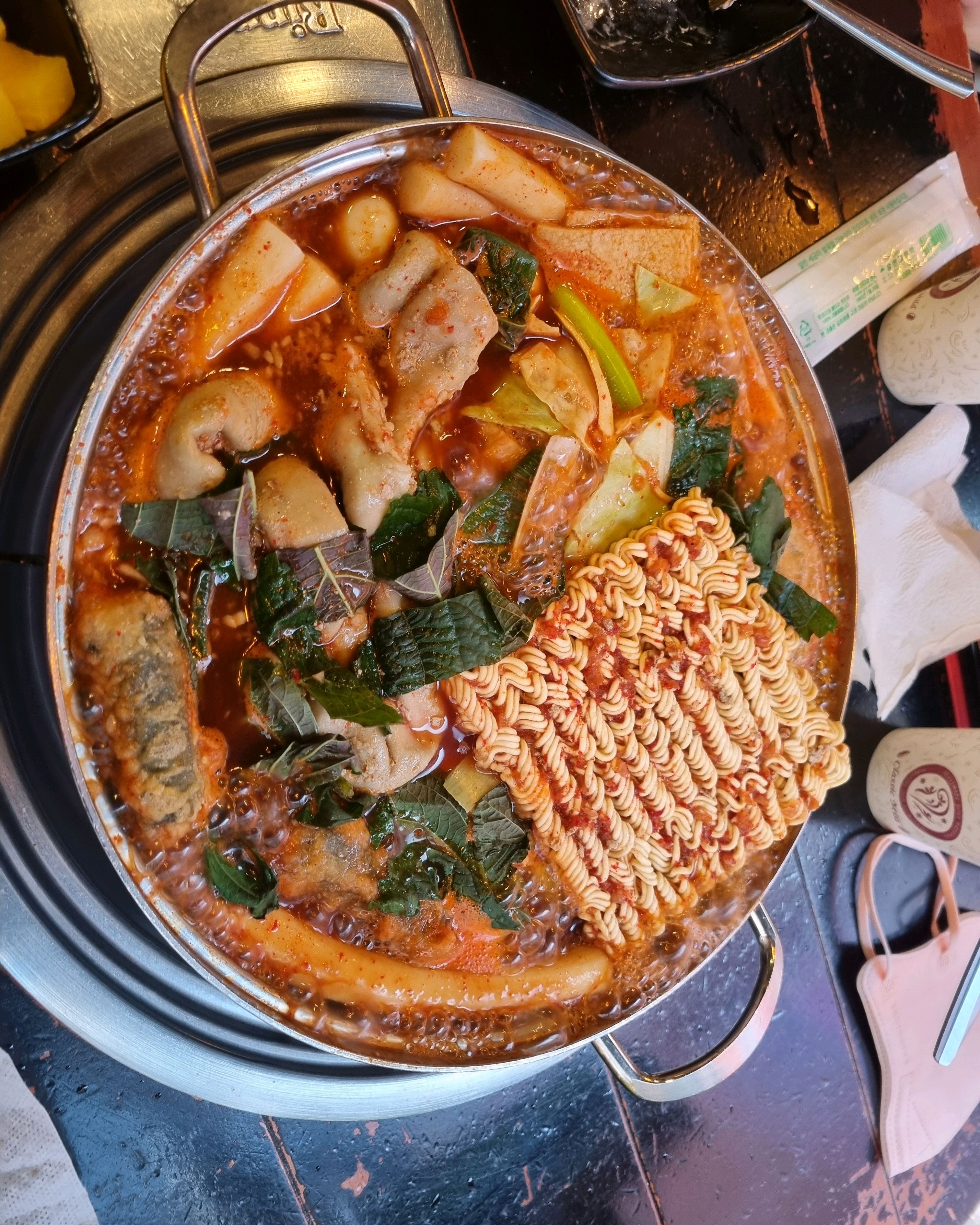 [명동 맛집 원조 곱창떡볶이 화떡 명동본점] 직접 가본 로컬 리뷰