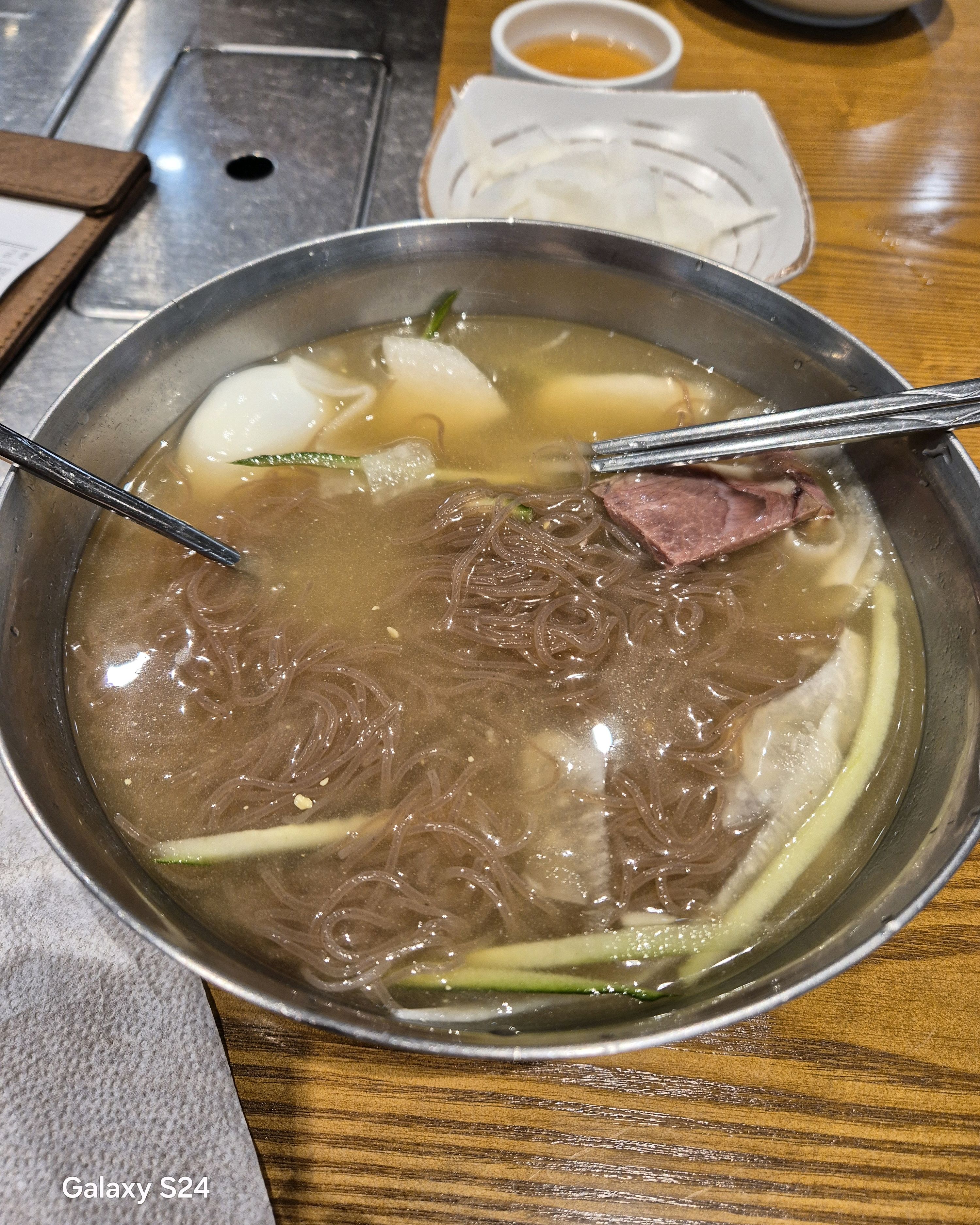 매번 비빔냉면만 먹다가 물냉면. 처음먹엏는데 - 대전 맛집 사리원면옥본점