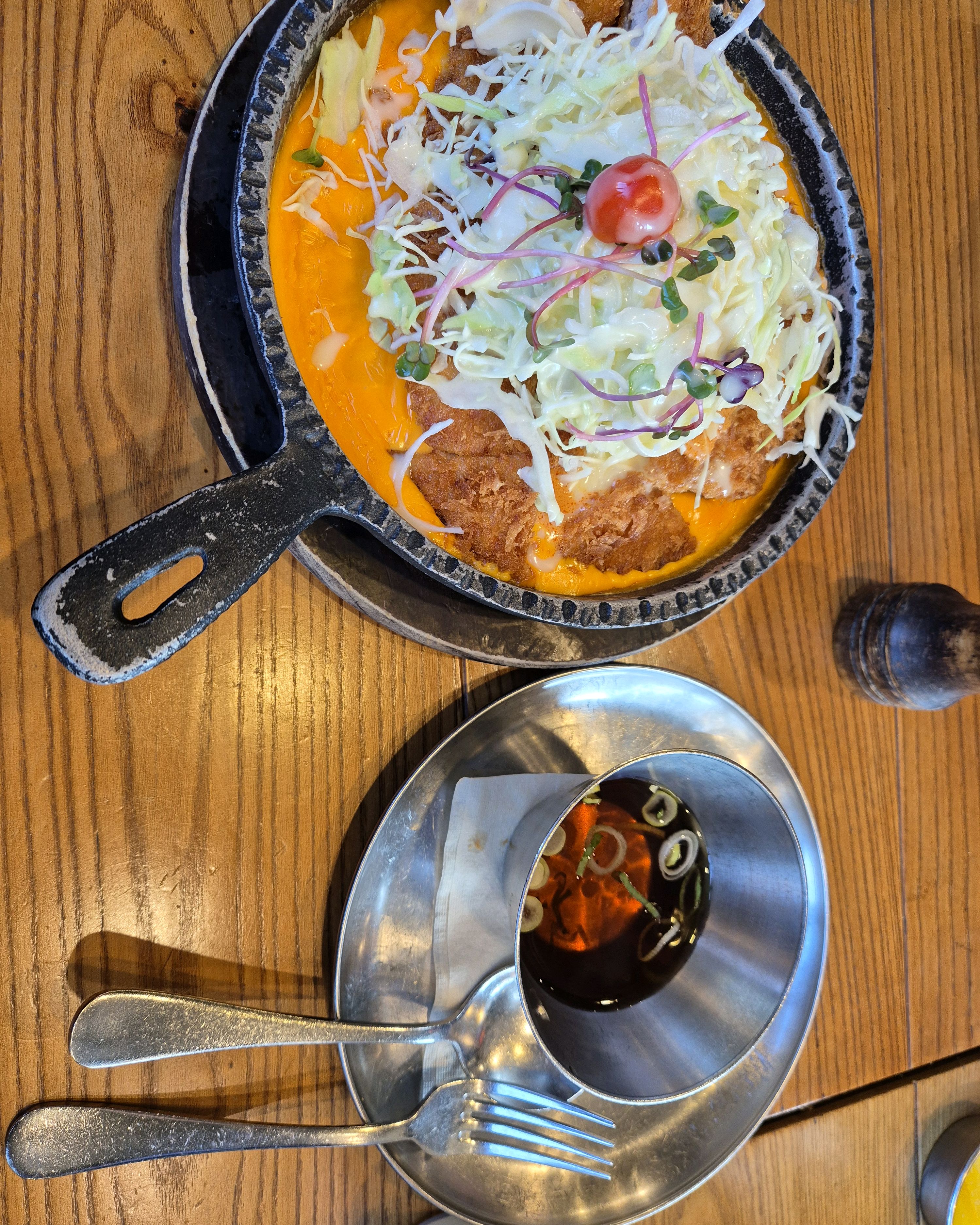 조금대기하고들어감~~^^ - 퇴계동 맛집 홍익돈까스 춘천점