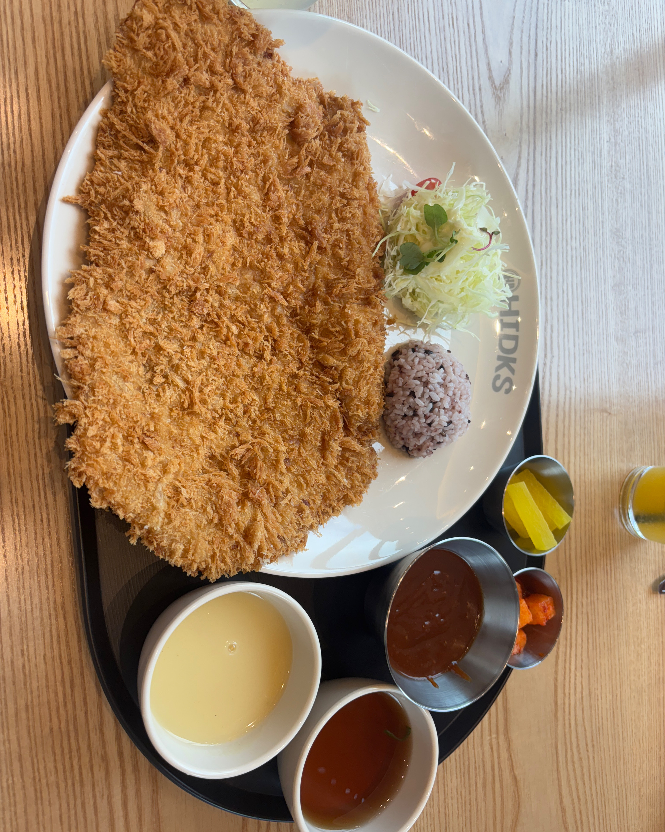 양도 많고 너무 맛있어여…오픈 밎춰서 5분정도 일찍 가니끼 웨이팅도 없고 좋았습니당 - 거제 상동 맛집 홍익돈까스 거제점