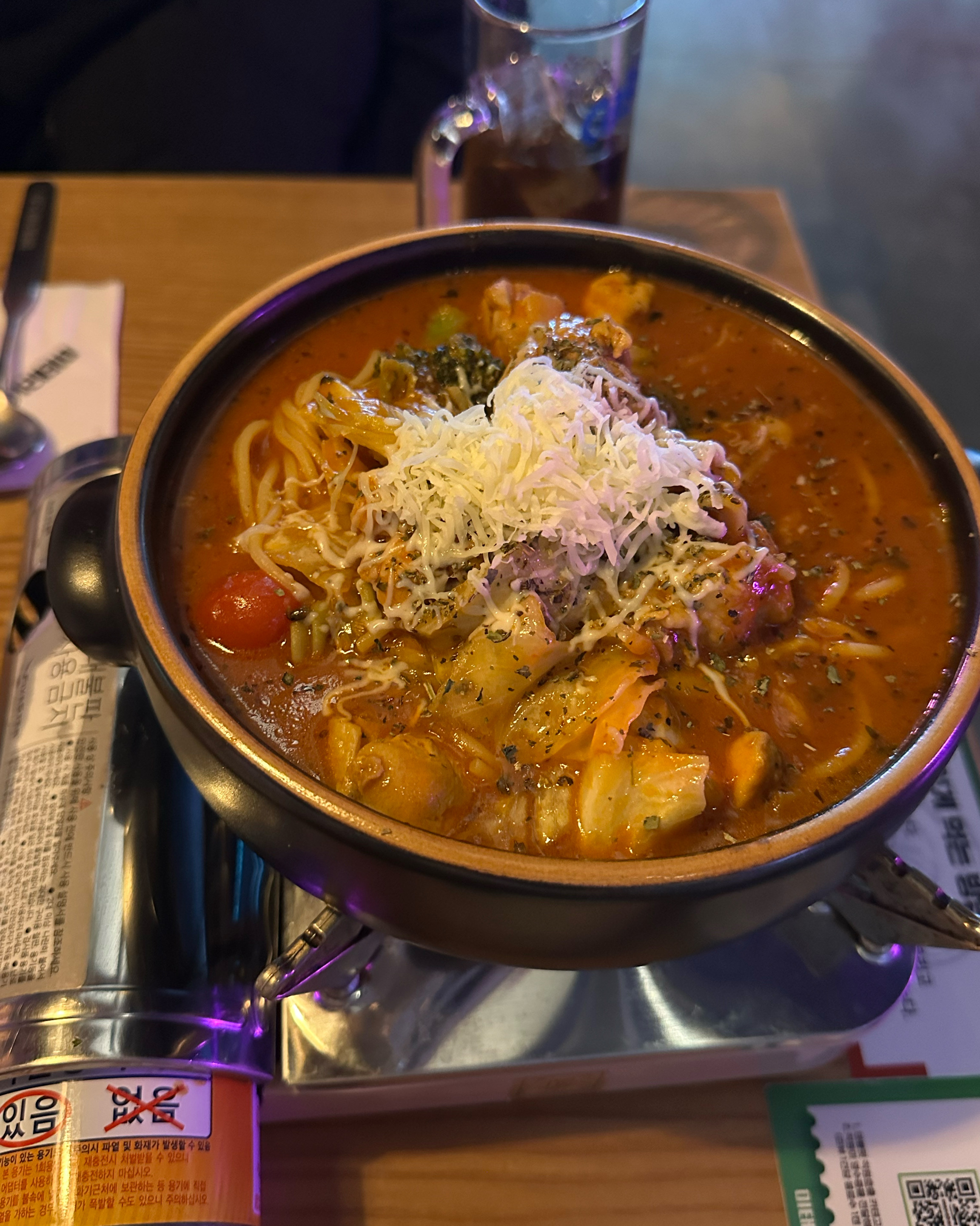 이태리 시그니처 피자는 3가지를 맛 볼 수 있다는게 너무 좋았습니다. 3가지 피자 다 맛있