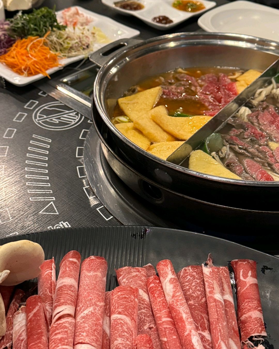 대기없이 바로 먹을수 있어서 좋았어요. 매장이 넓고 쾌적해서 단체모임 하기에도 너무 좋을거