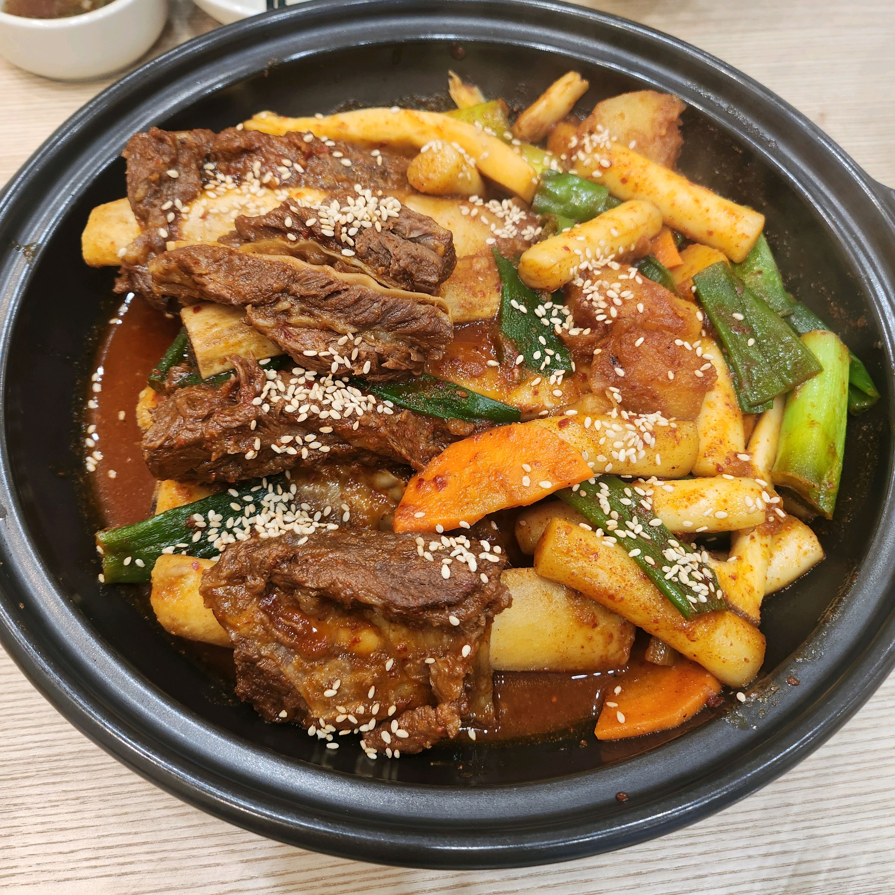 마왕갈비찜 매콤하고 맛있어요 - 아바이마을 맛집 한촌설렁탕 속초조양점