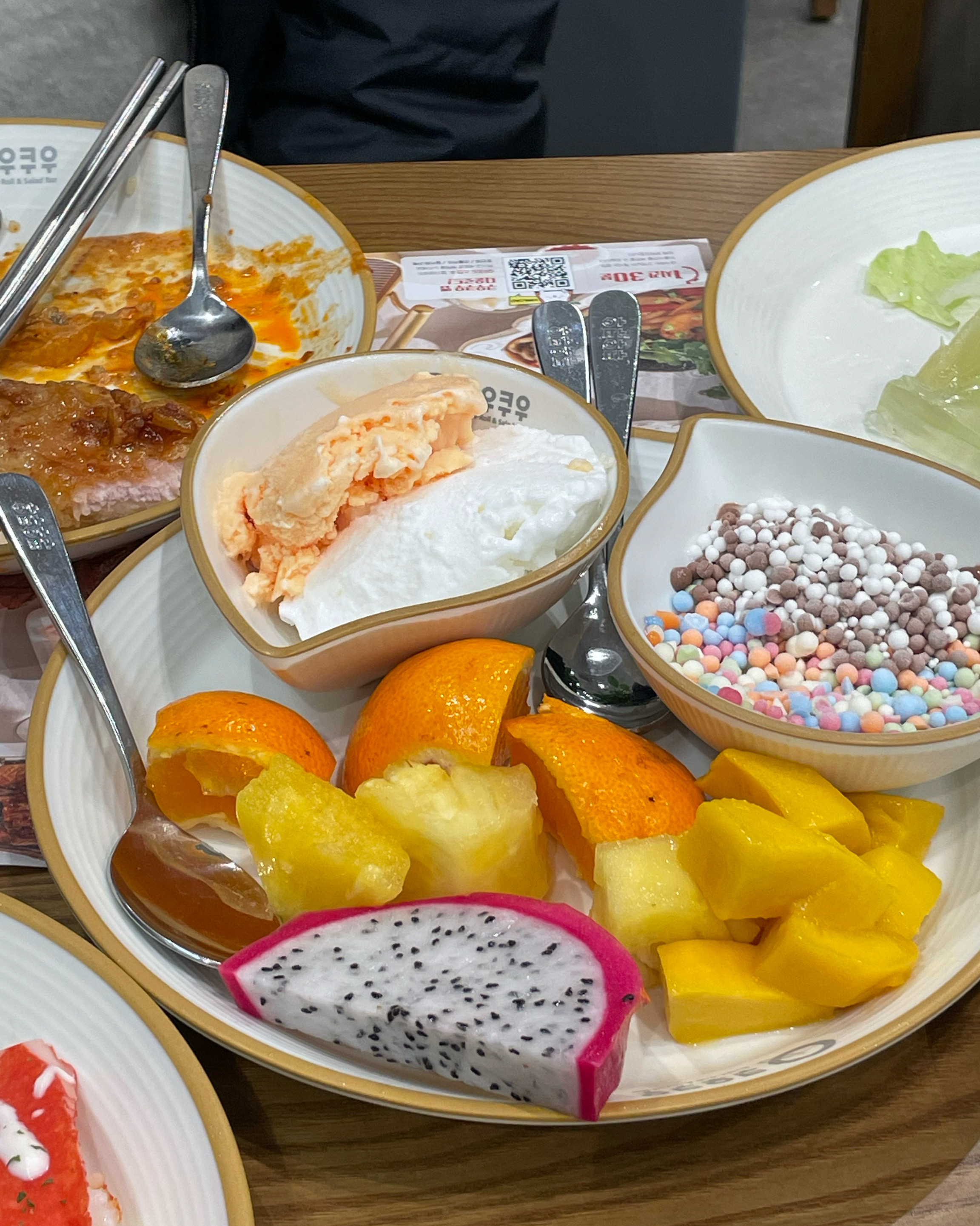 솔직히 말하자면 두번은 방문하지 않을 것 같습니다. - 경주 용강동 맛집 쿠우쿠우 경주점