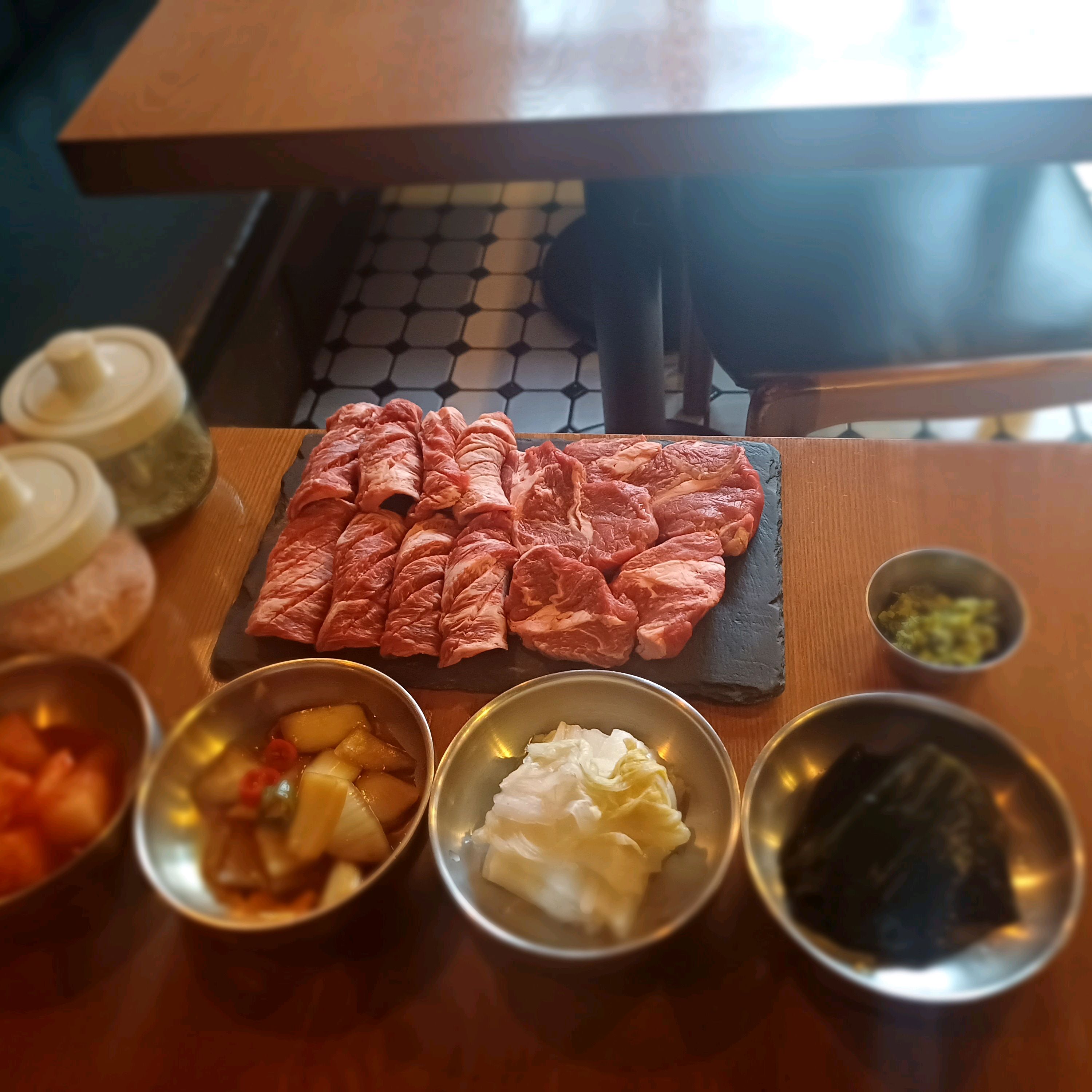[홍대입구역 맛집 꽃살집 홍대점] 직접 가본 로컬 리뷰