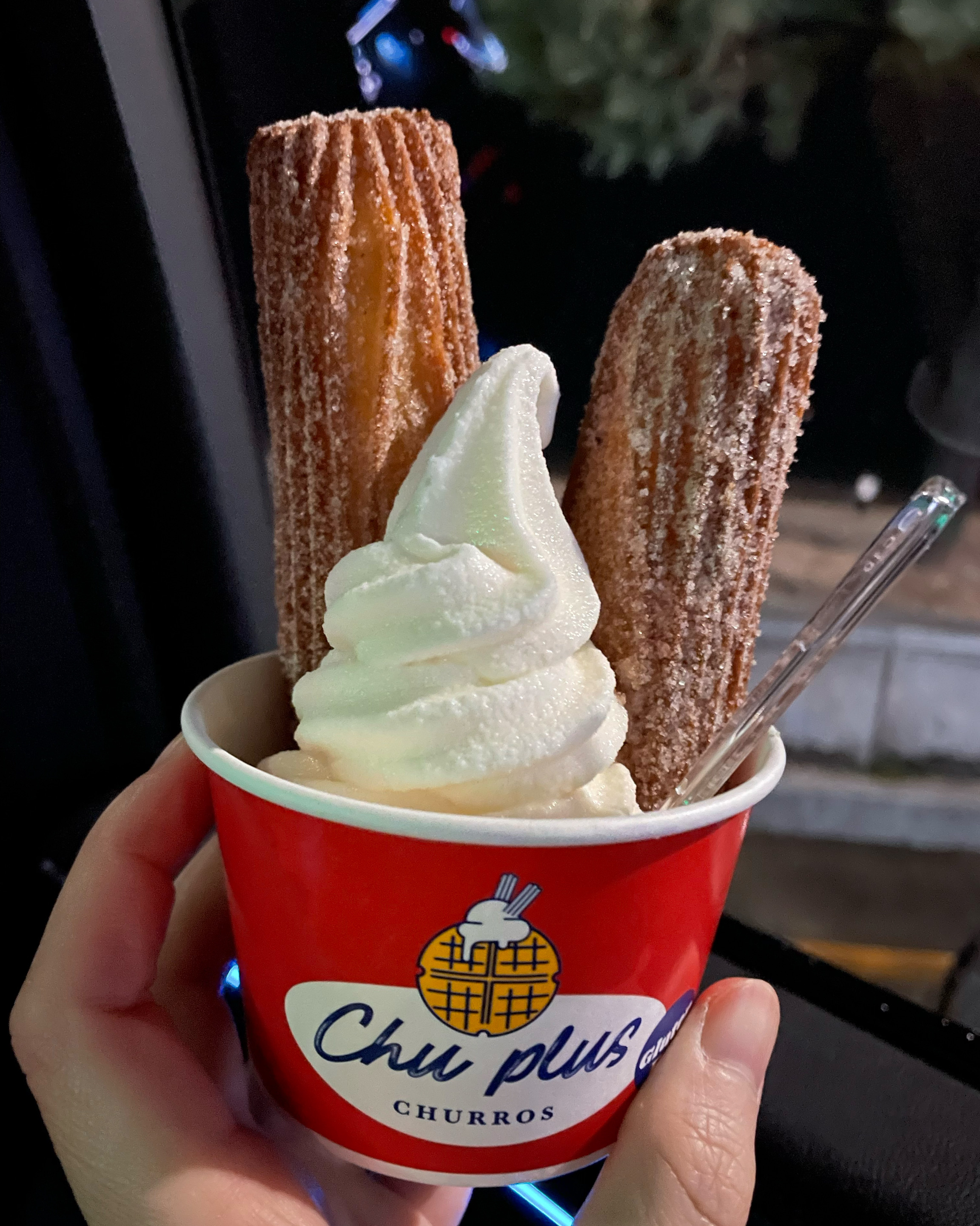 한입 먹자마자 우와~~~했어요! 바삭하면서 부드럽게 쫀득거려서 진짜 맛나용. 상하목장 아이