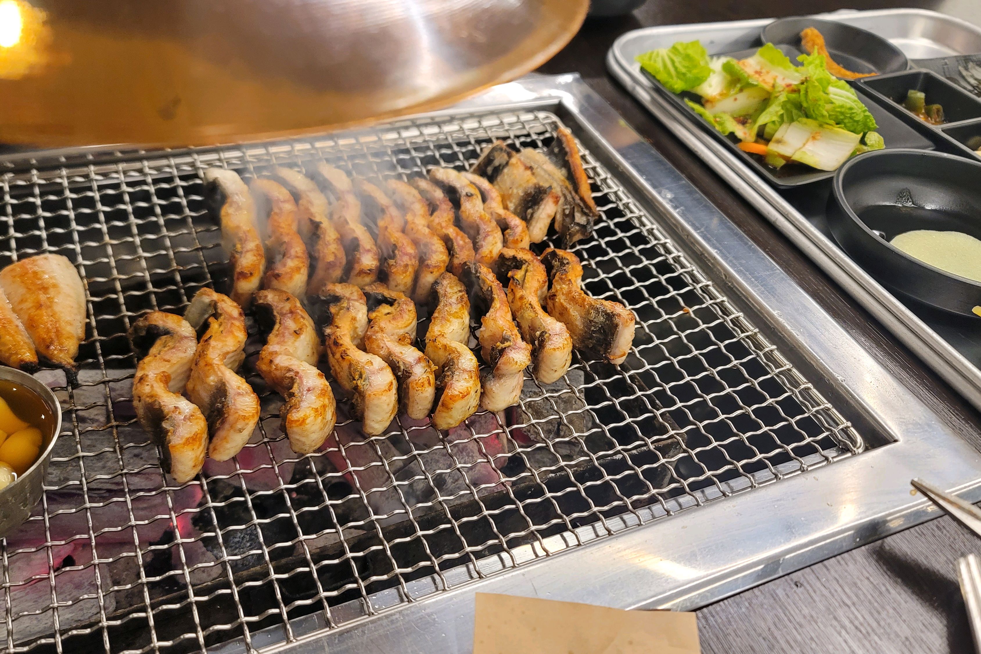 장어 실하고 맛있어요~ 부모님도 좋아하시고 아이들도 잘먹네요~잘먹고 갑니다^^ 또 올께요^
