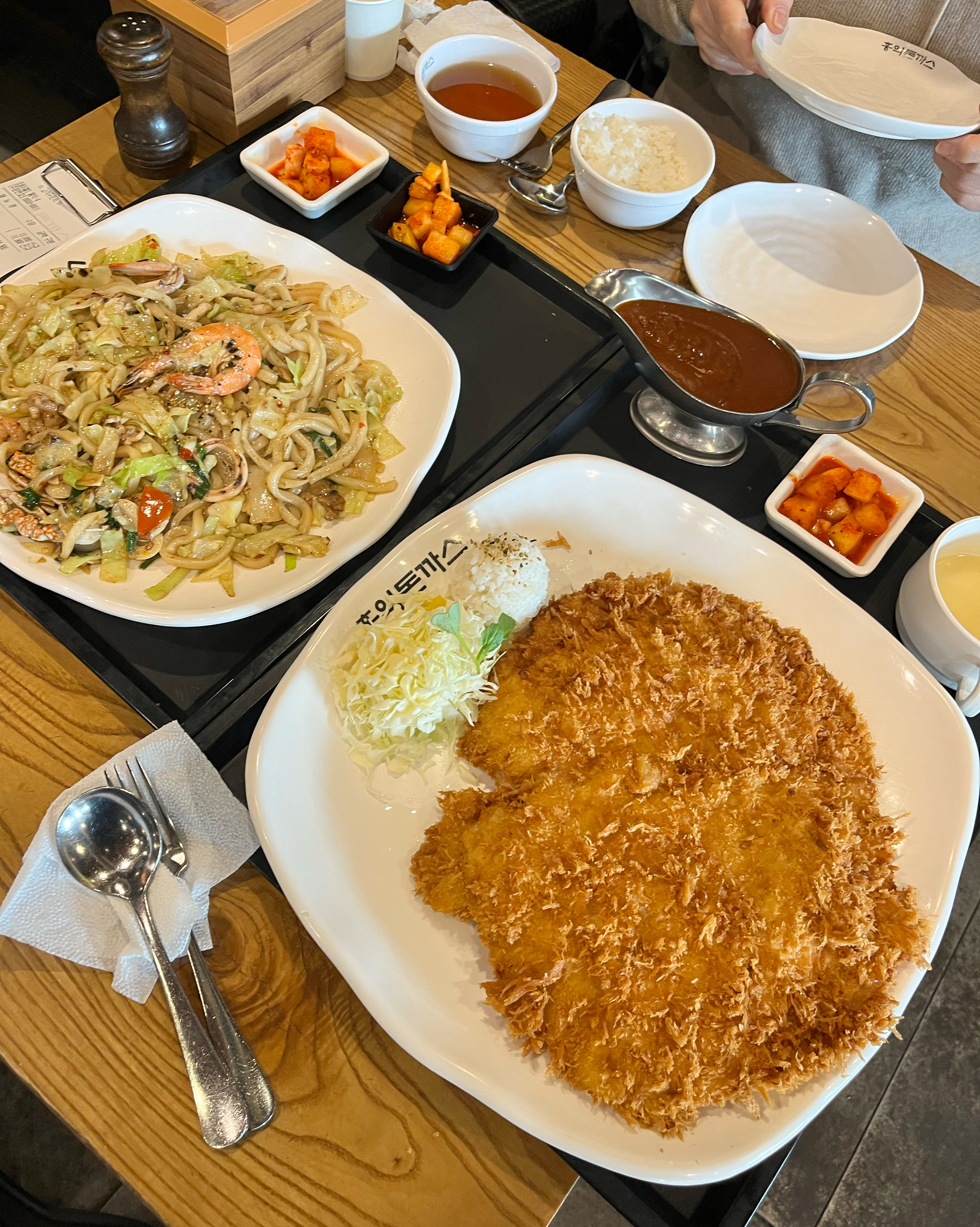 오랜만에 방문한 홍익돈까스!! 여전히 맛도 좋고 양도 많네요!! - 복현오거리 맛집 홍익돈까스 대구복현점