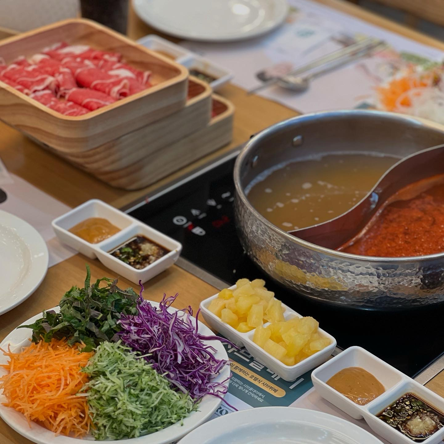 29,900원에 고기,샐러드가 무제한인 샤브올데이! - 인천 구월동 맛집 샤브올데이 구월점