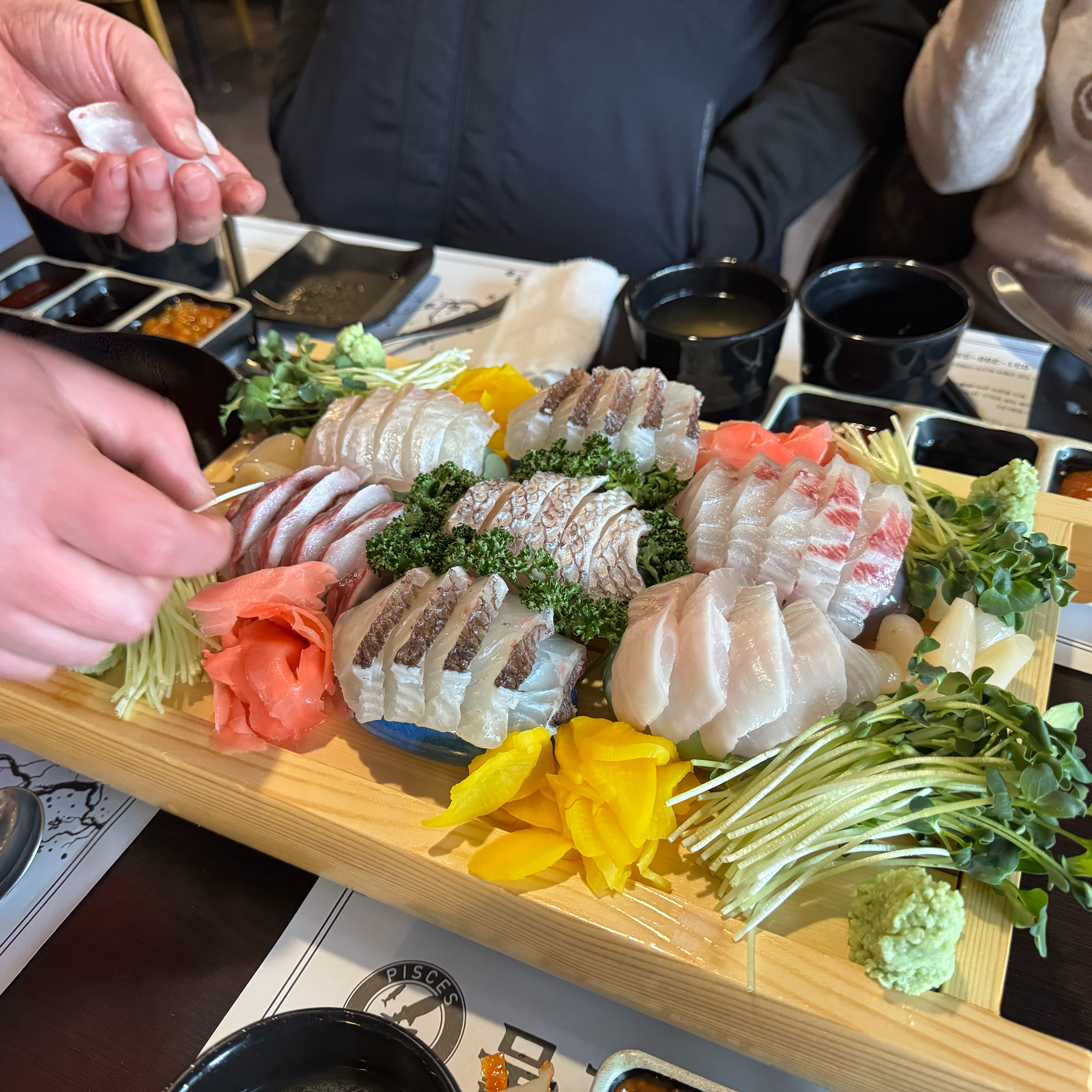 넘 맛있구.. 숙성회를 이렇게 신선하게 많이 먹을수있다니🌷 담에 수지 올때 또 방문할게요💜