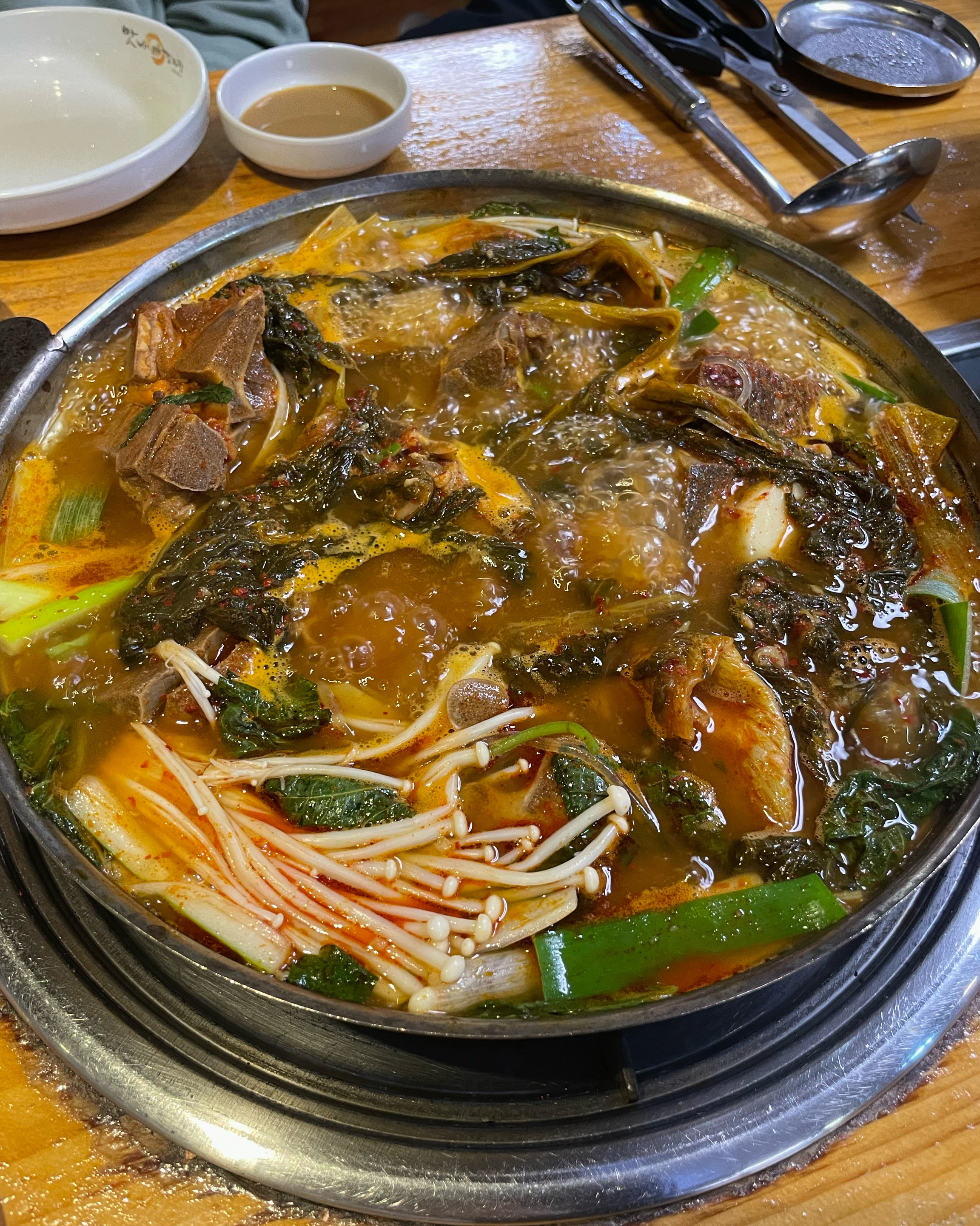 감자탕 맛집! 1-2주에 한번씩은 오네요ㅎㅎ - 천호동 맛집 맛나감자탕 명일점
