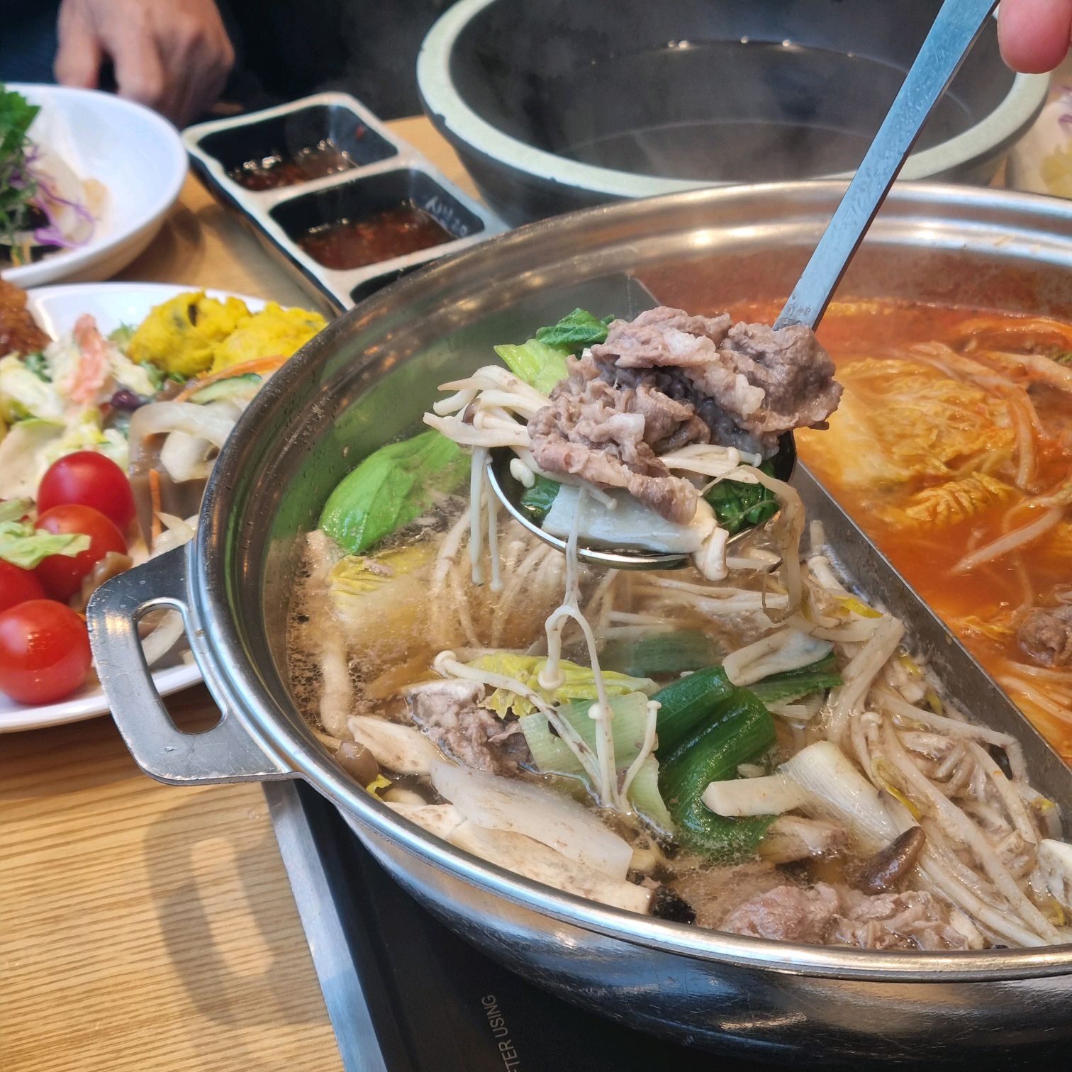 닭강정도 맛있고 샤브 소고기도 신선하고 - 부산 서면 맛집 샤브20 서면점