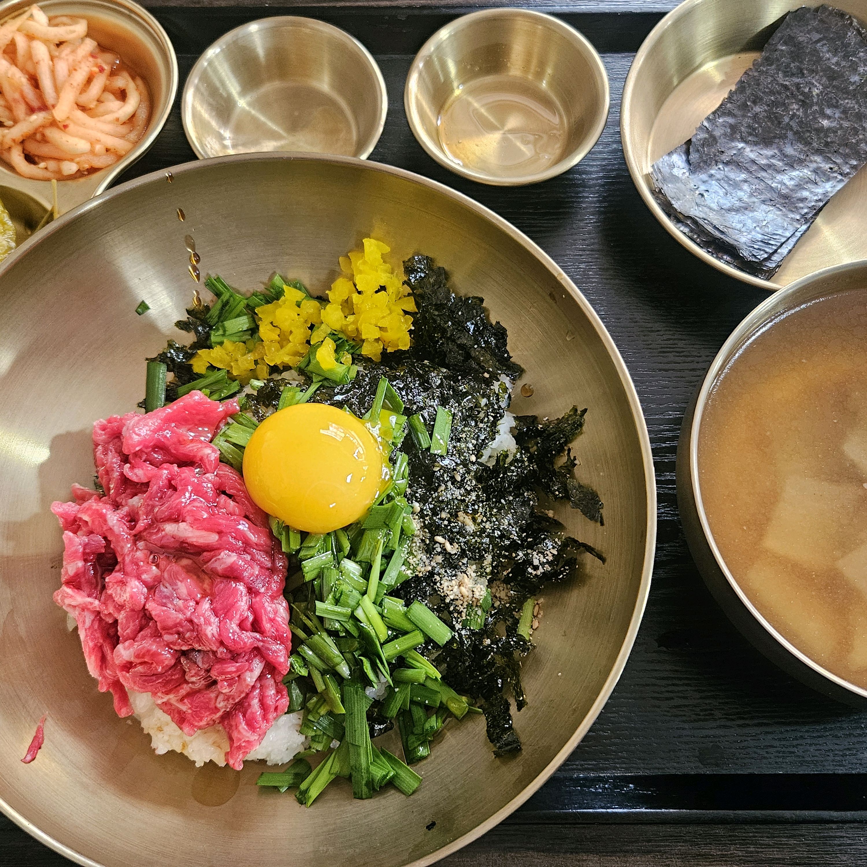 [천안 맛집 두남리들기름육회비빔 본점] 직접 가본 로컬 리뷰