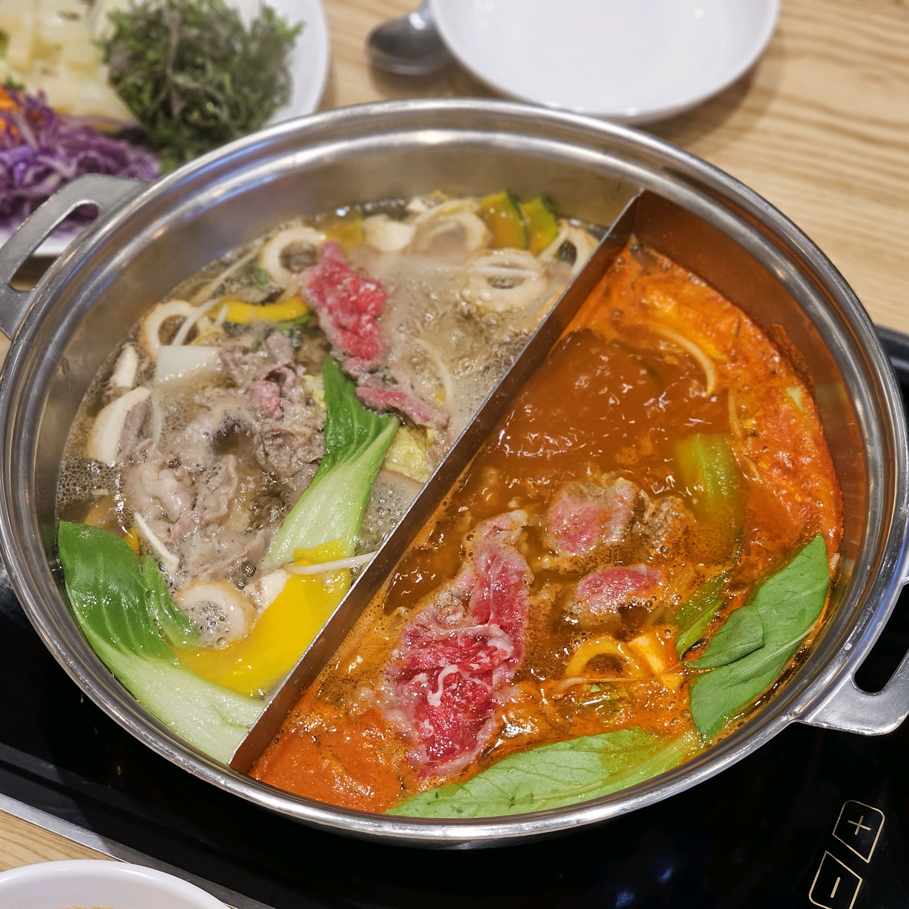 가족들이 모두 좋아하는 샤브샤브 맛집이에요. - 부산 연산동 맛집 샤브20 부산연산점