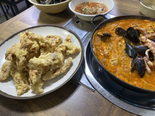 직접 가서 예약해야하는 시스템이지만 캐치테이블 예약이 가능해서 웨이팅이 싫다면 미리 예약해