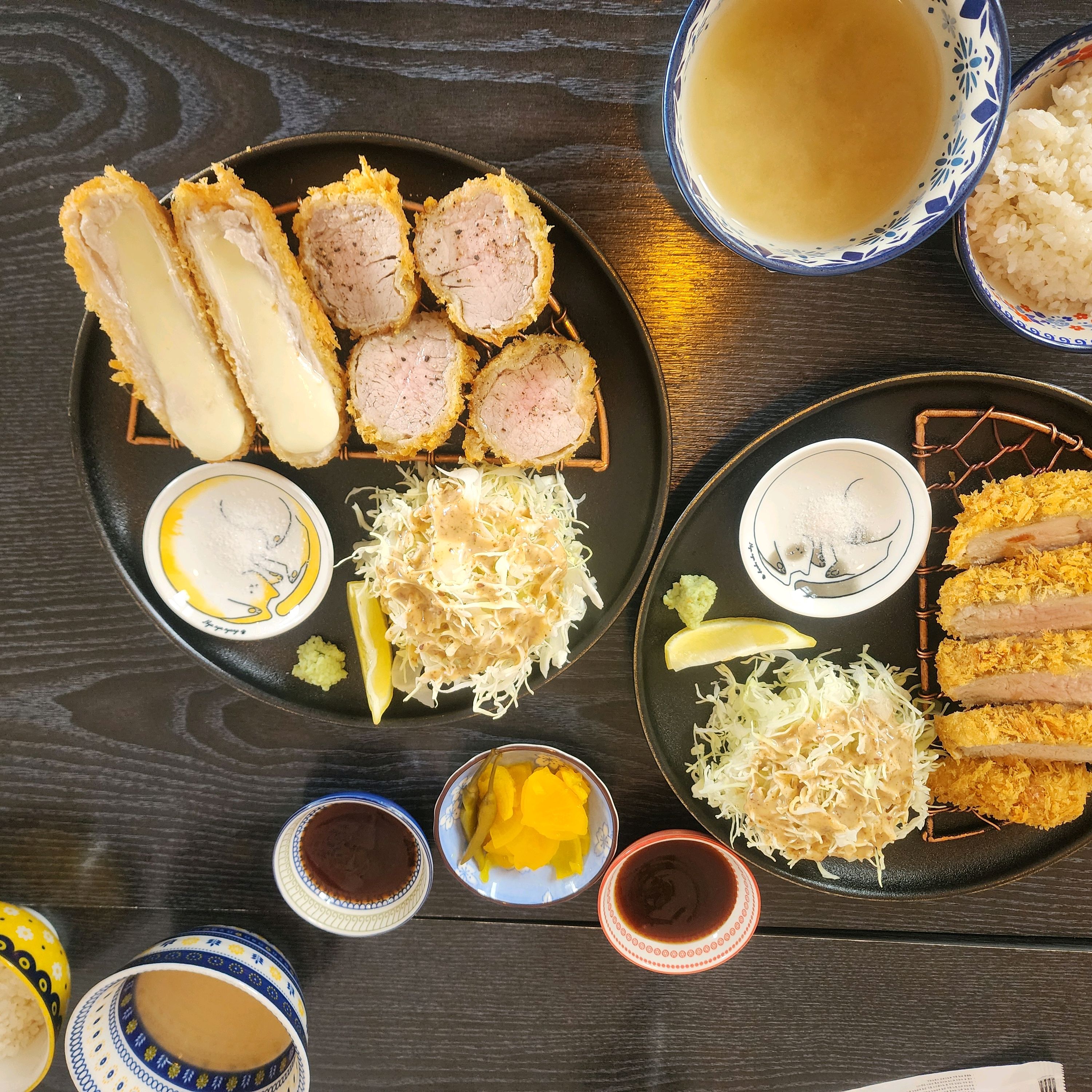 누군가 추천해줘서 알게 된 곳인데, 정말 맛있게 먹었어요. 고기 넘 부드럽고, 바삭하고 가