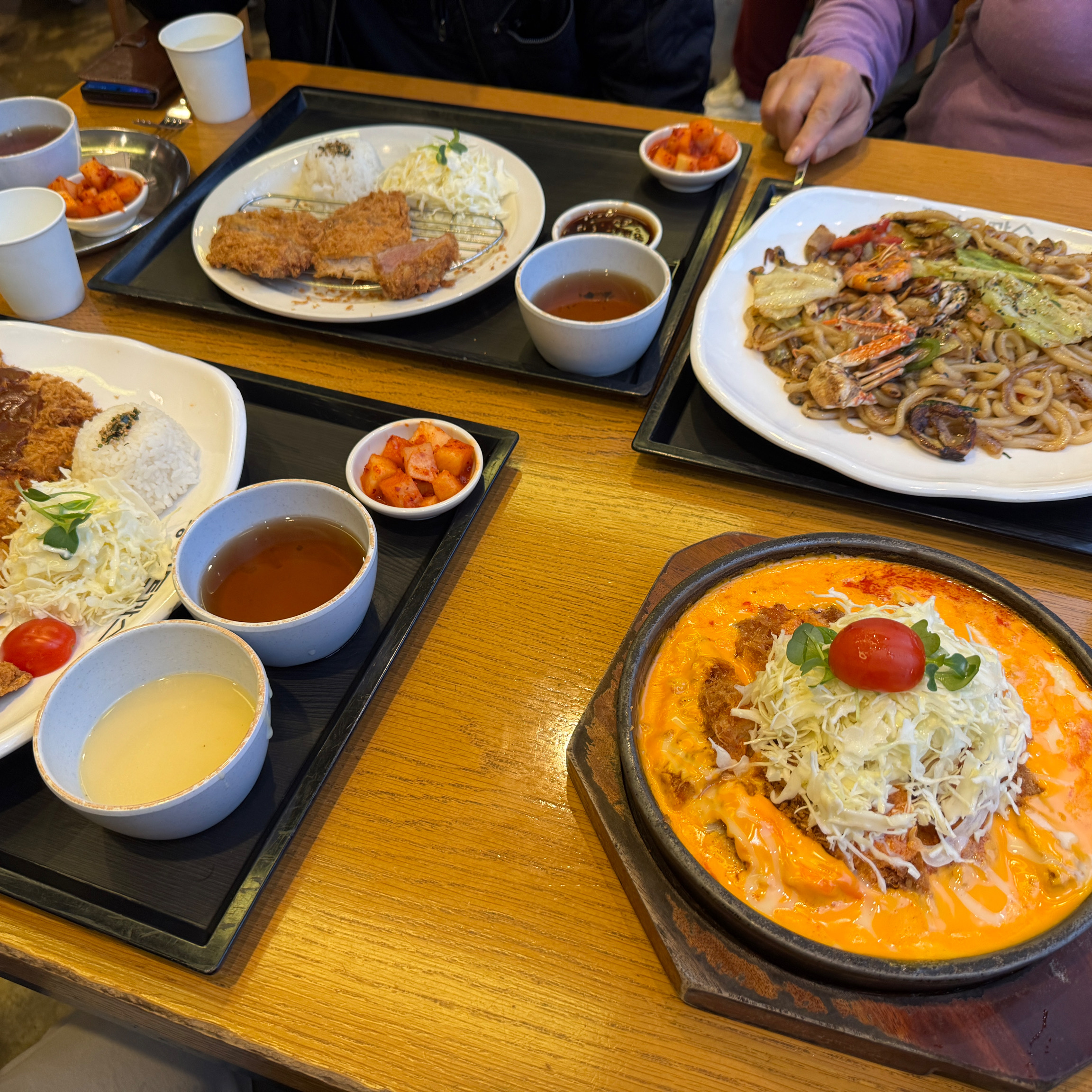 늦으면 웨이팅이 꼭 있더라구요 - 경기 광주 맛집 홍익돈까스 경기 광주점