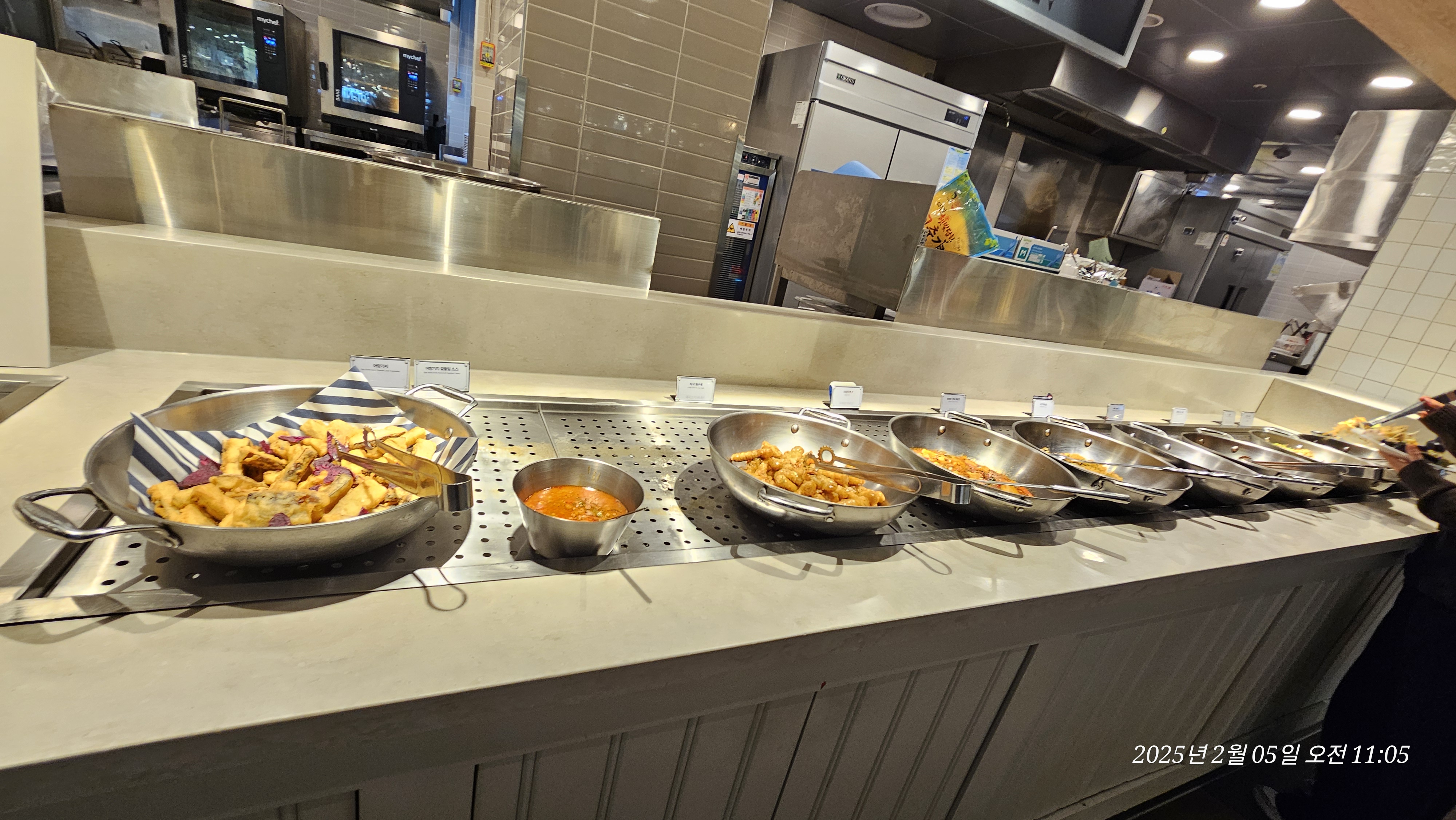 딸기시즌은 내일부터 시작이네요(2/6)~~평일런치 가성비짱^^~~ - 정왕동 맛집 애슐리퀸즈 시화성담스퀘어점