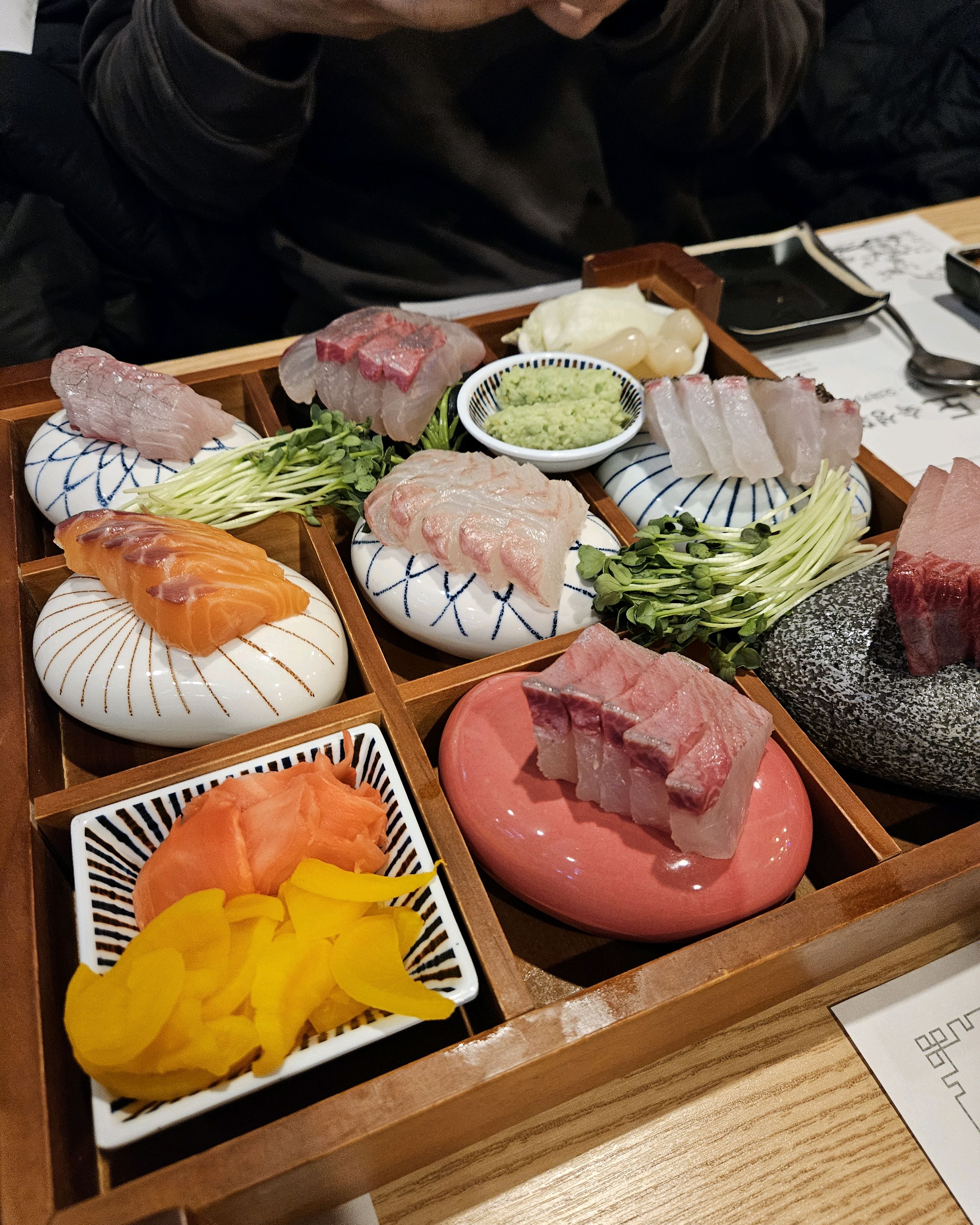 연어 나와서 아쉬웠는데 맛있어서 굿 - 망포역 맛집 물고기자리 망포점