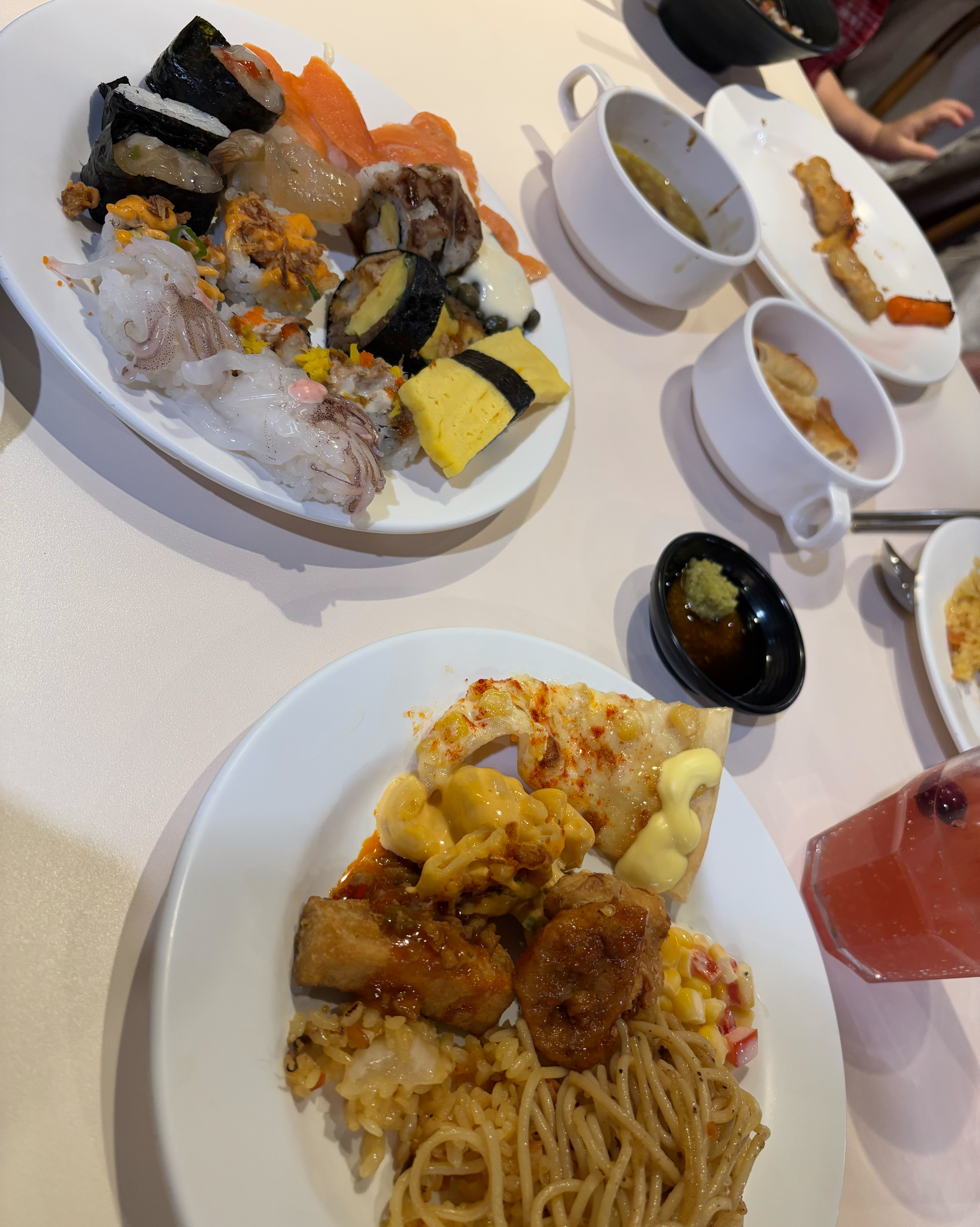 직원분들이 친절해서 좋더라구요 - 광주 충장로 맛집 애슐리퀸즈 NC 충장점