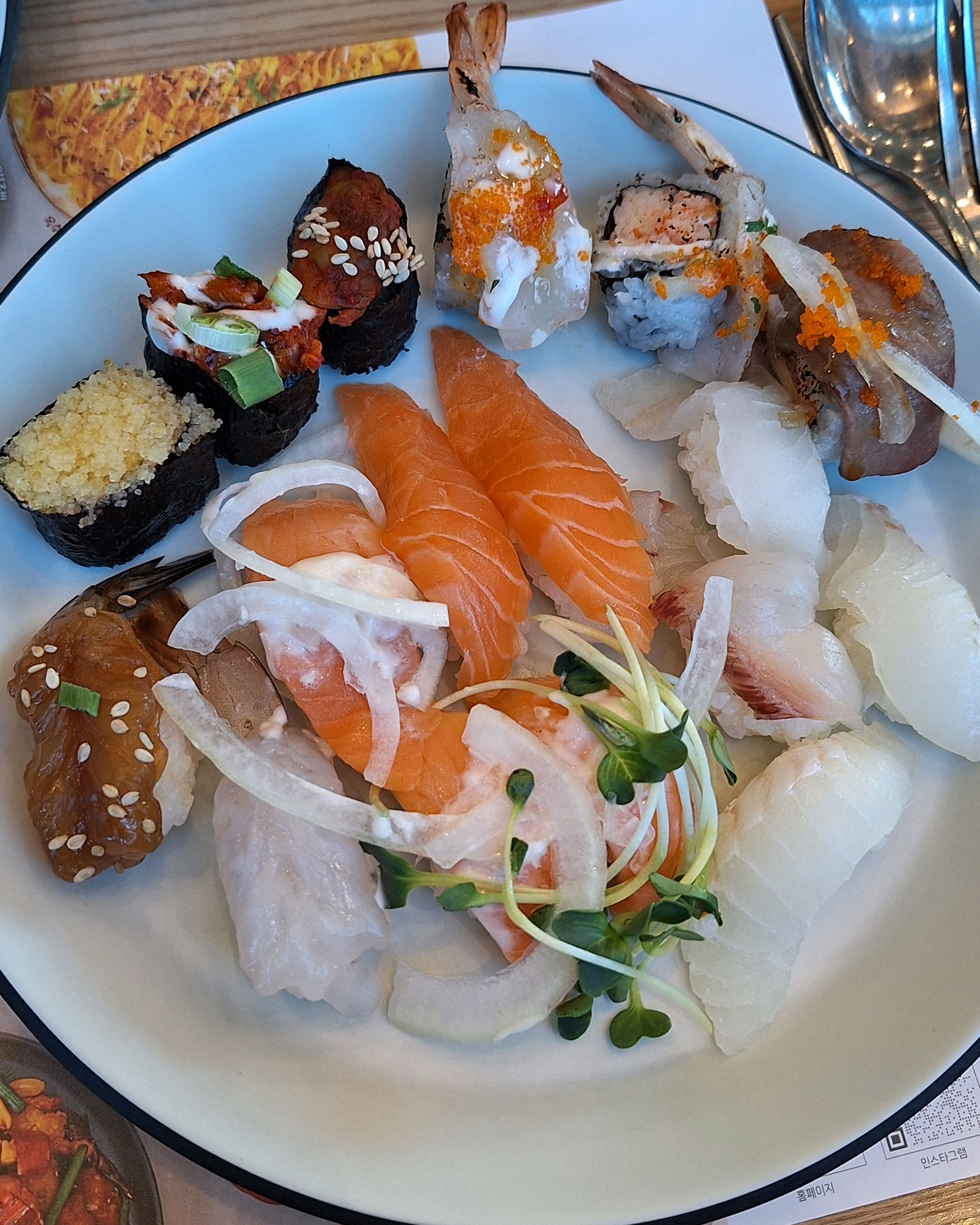 오랜만에 가봤는데 내부가 많이 바뀌었네요:) 맛있게 잘 먹고 왔습니당!! - 원주 무실 맛집 추천 쿠우쿠우 원주무실점