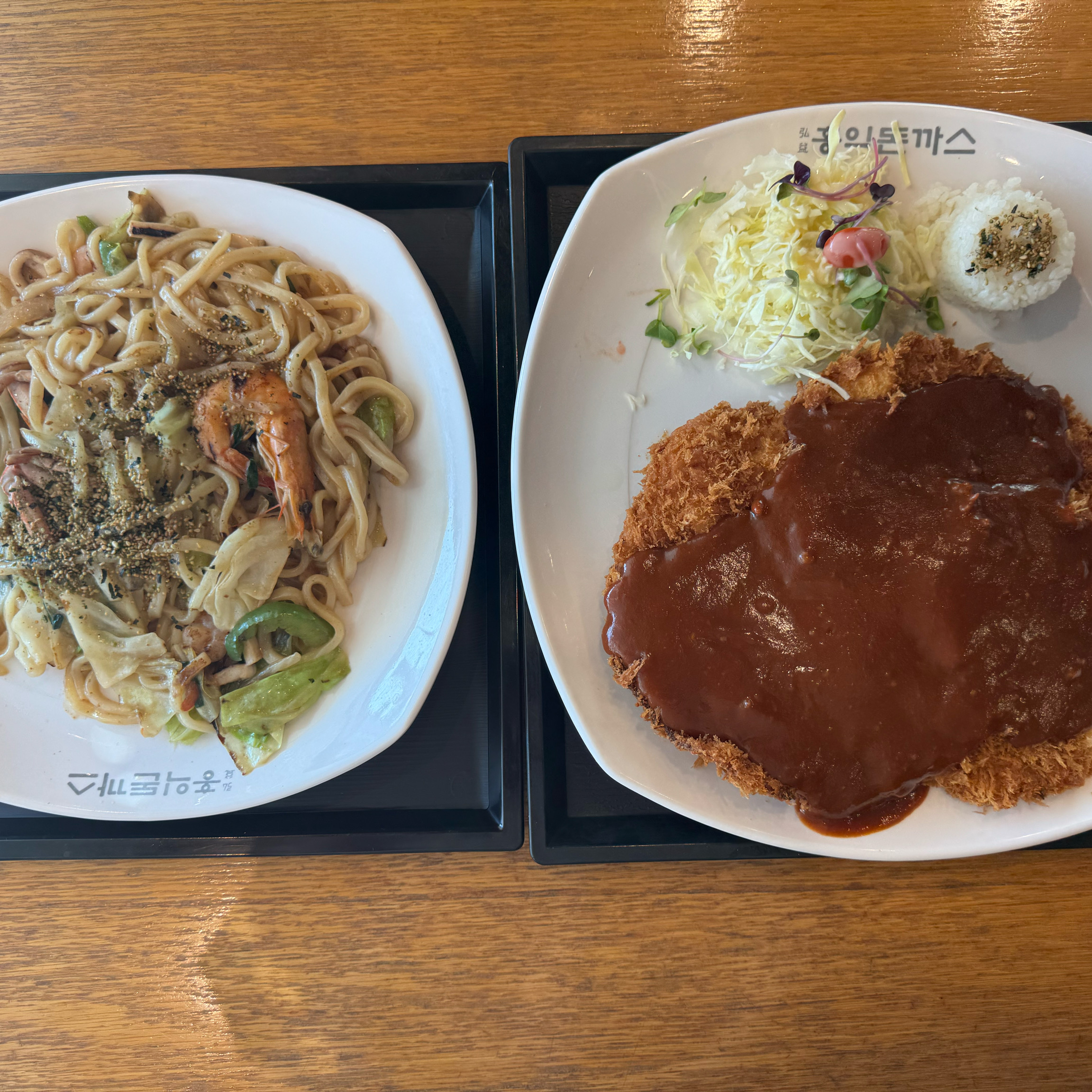 볶음우동은 또 먹을것같진않고 - 파주 운정 맛집 홍익돈까스 파주운정점