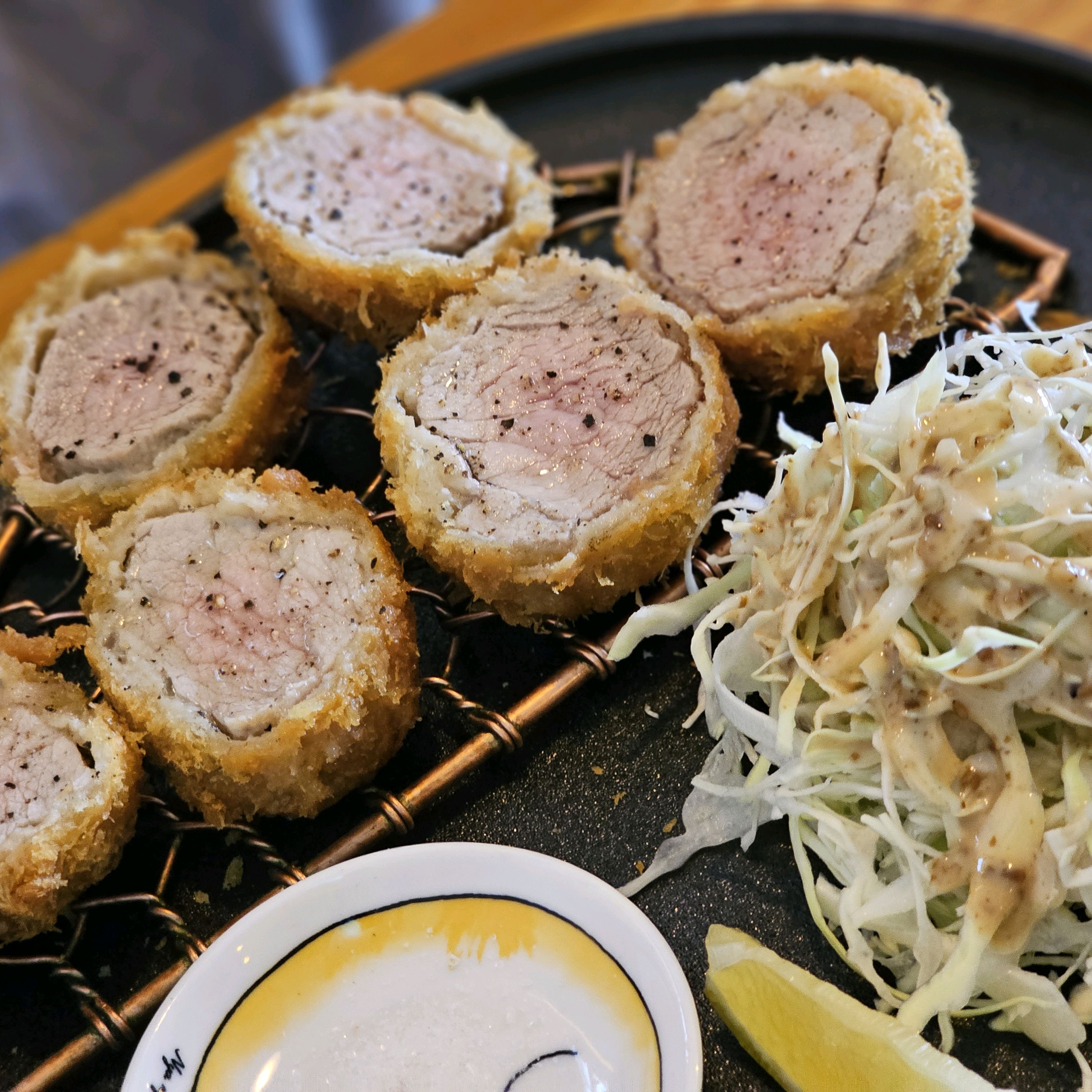 제가 먹어본 돈까스집중 제일 맛있게먹었습니다. - 제주 맛집 봉자네상점