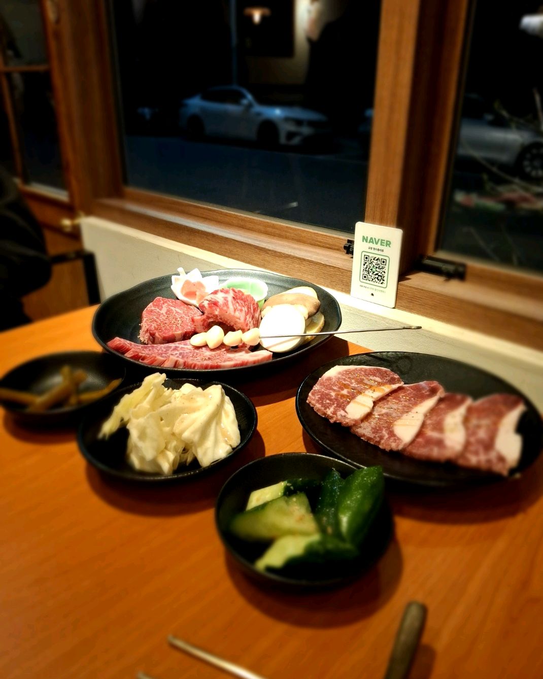 부산 여행와서 검색해서 들렀어요~ 아이들이 막창도 먹고 싶고 고기도 먹고 싶어해서 둘 다