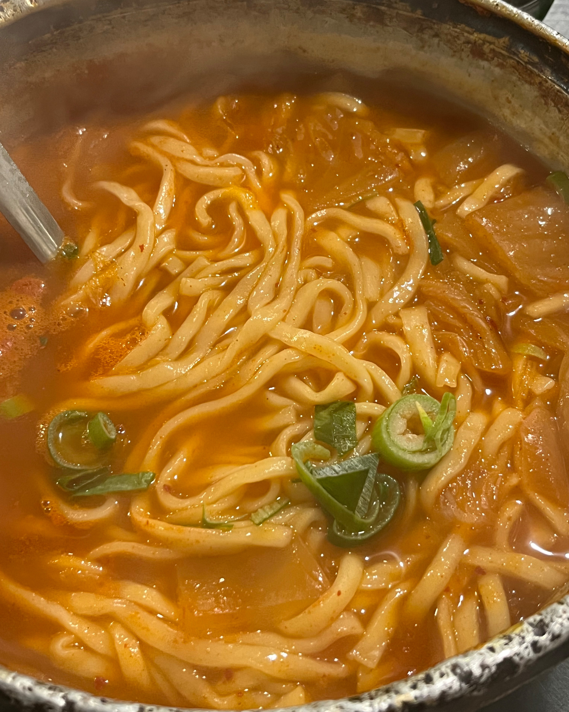 사회초년생때부터 항상 친구들끼리 모여 오는곳이에요 꼼장어 갈비살 모두모두 다 맛있고!!