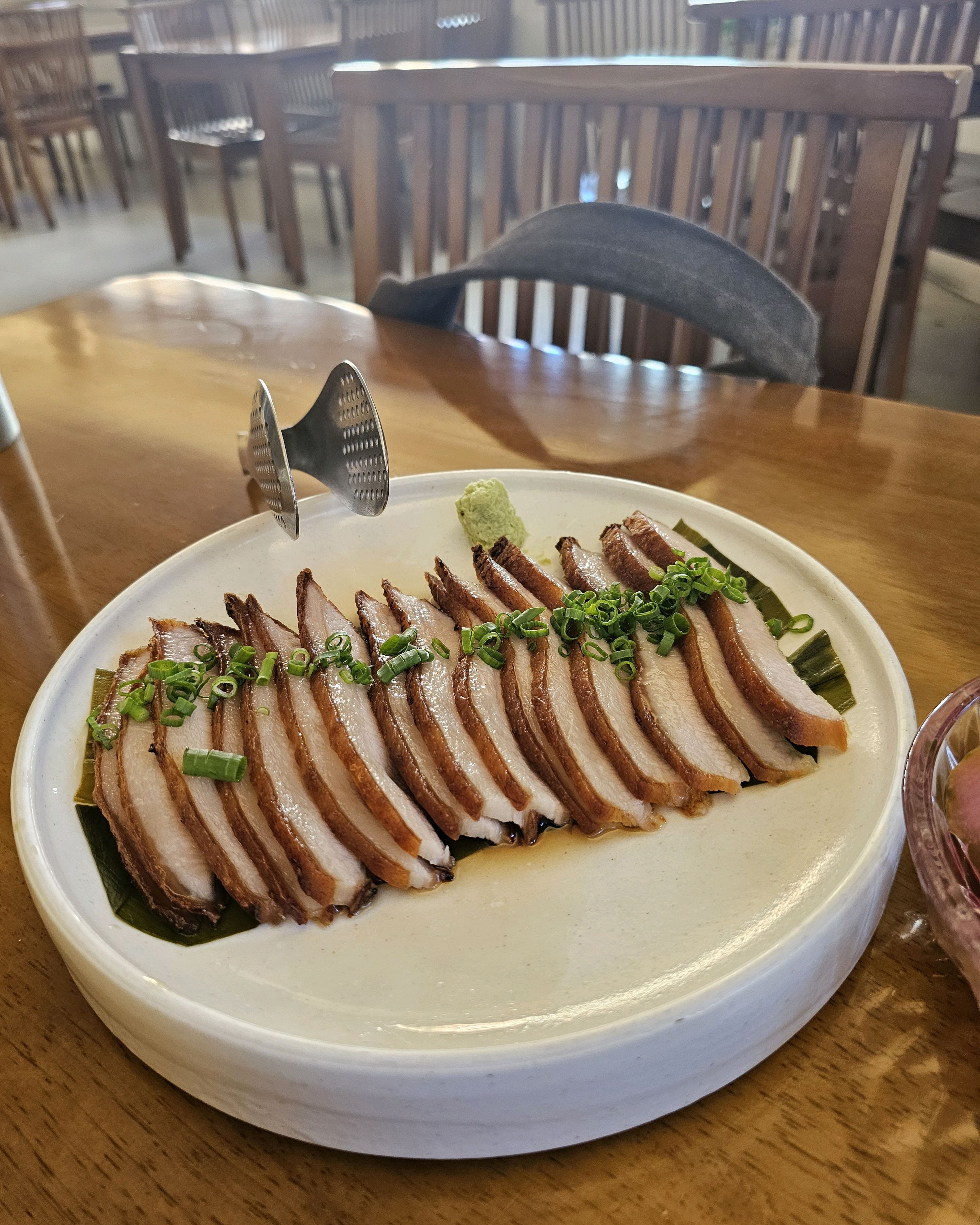 봄동 샐러드가 신선하고 간장 고스가 너무 맛있었어요 - 강남 데이트 분위기 좋은 맛집 한올
