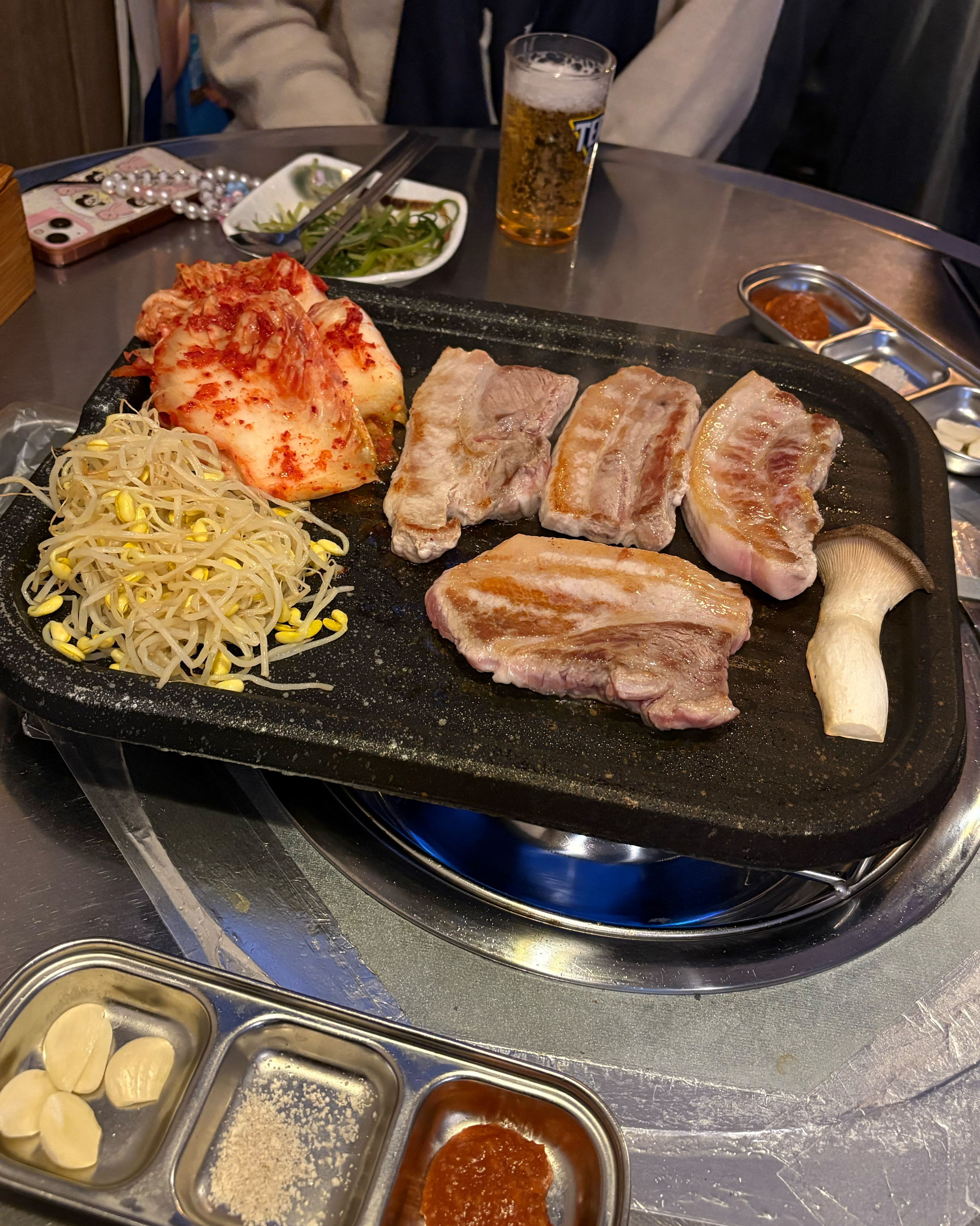 여사장님이 불친절하심 .. 엄청난 친절을 바라지도 않지만 주문할때마다 짜증내는투로 말씀하셔
