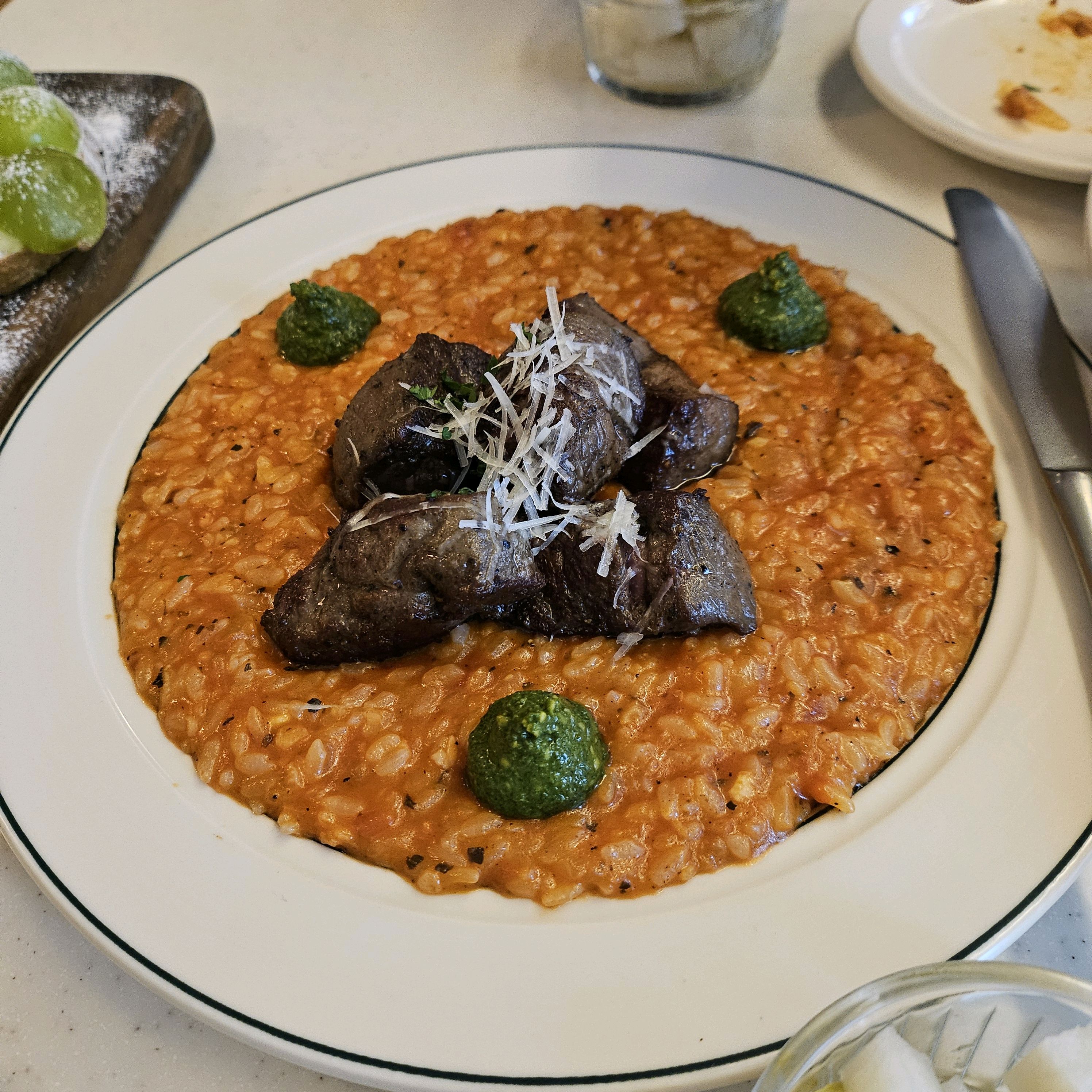 제발 스테이크 토마토 리조또 질리는 방법 알려주세요...맨날 먹어도 맨날 맛있어요....거