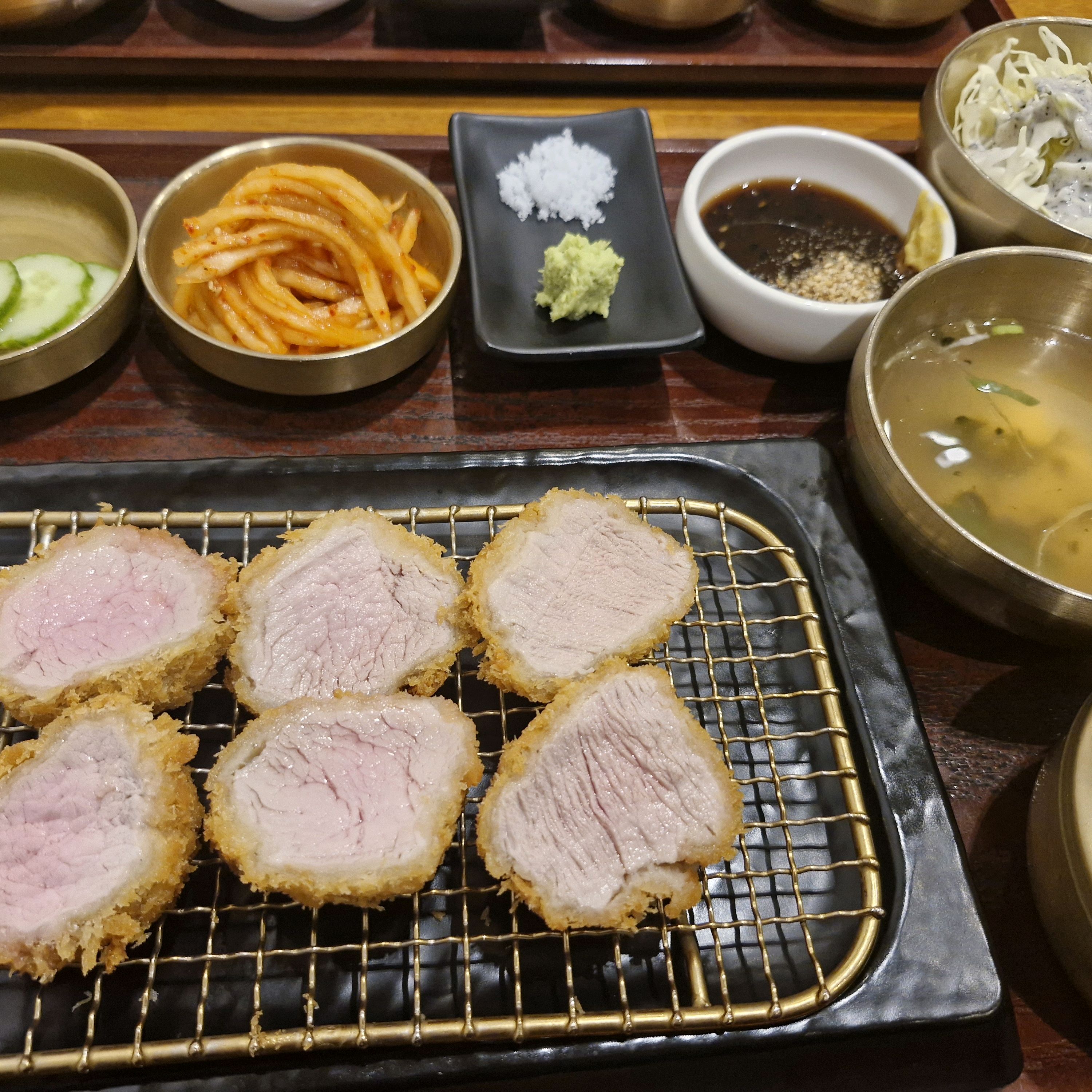 항상 맛있어요 - 대전 맛집 숯불돈까스